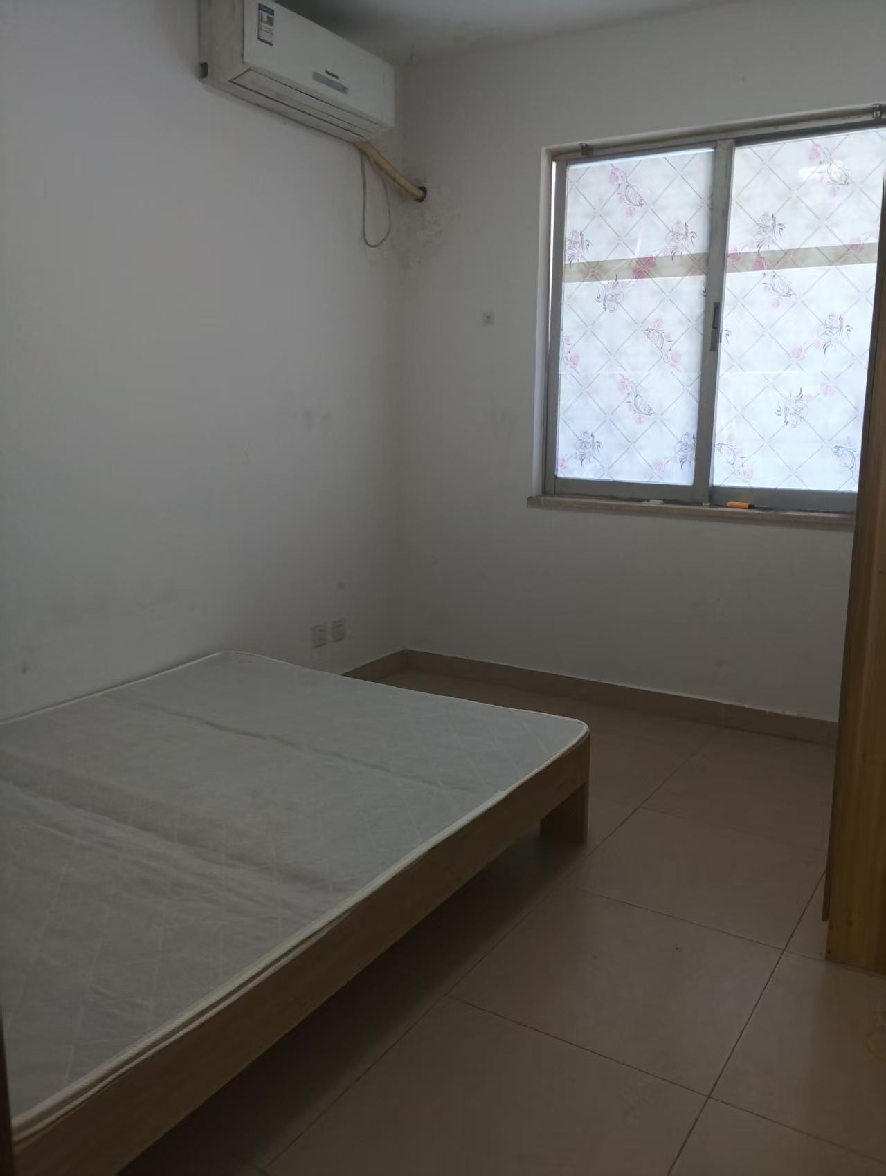 富南公寓 3室2厅2卫 2600.0元/月 富南公寓 3室2厅2卫 2600.0元/月室内图