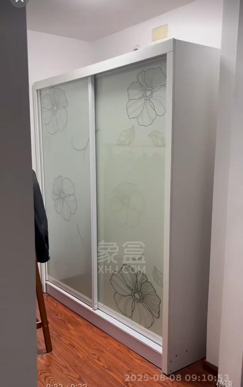 中建御山和苑  3室2厅2卫   1800.00元/月室内图