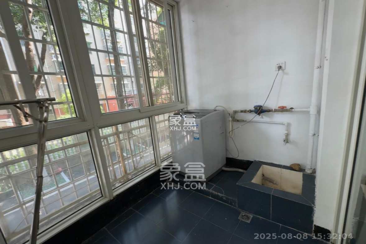 滨江美寓(滨江丽园)  3室2厅2卫    2000.0元/月 滨江美寓(滨江丽园)  3室2厅2卫    2000.0元/月室内图