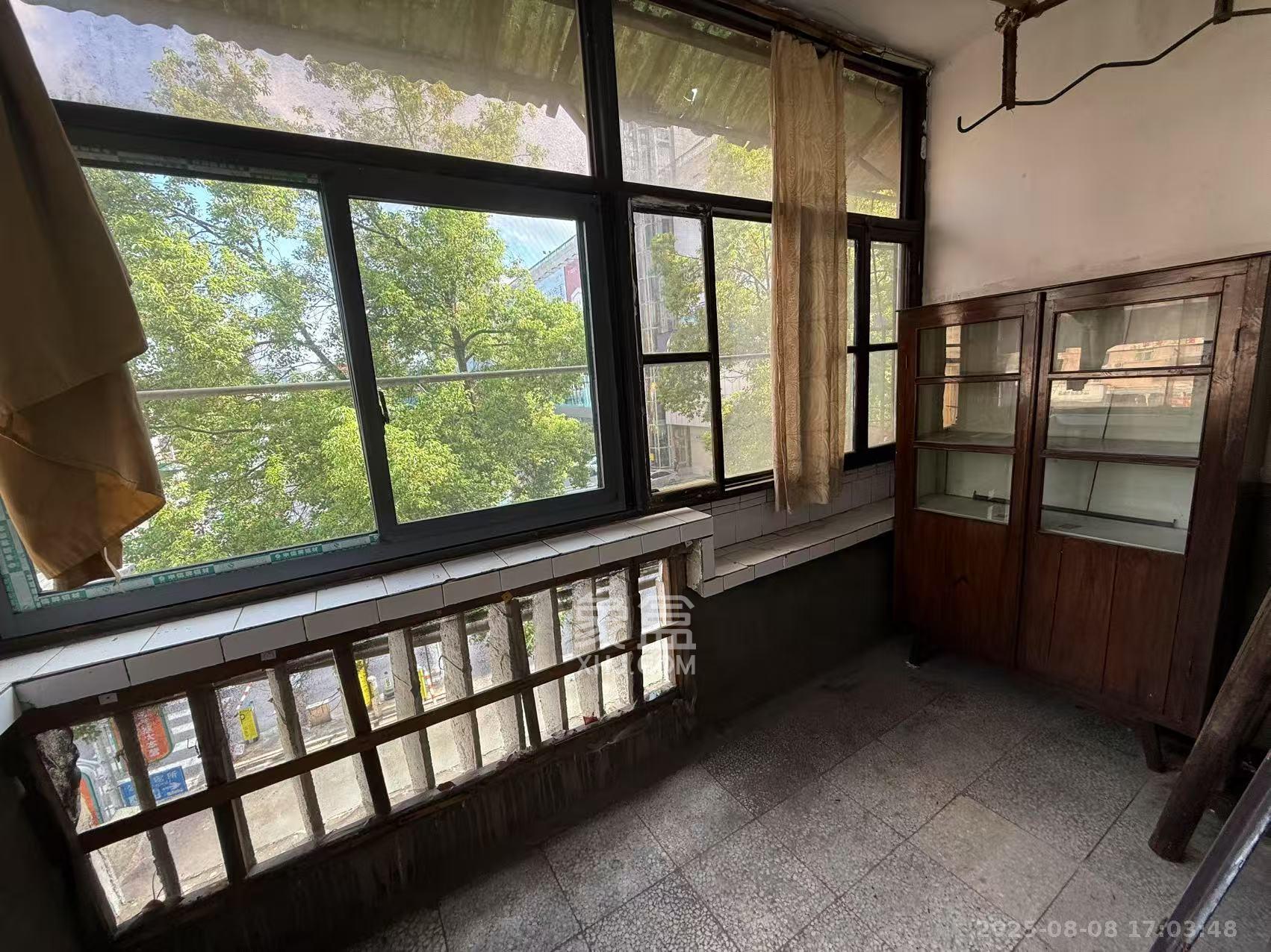 湘运新村 1室0厅0卫 1300.0元/月 湘运新村 1室0厅0卫 1300.0元/月室内图