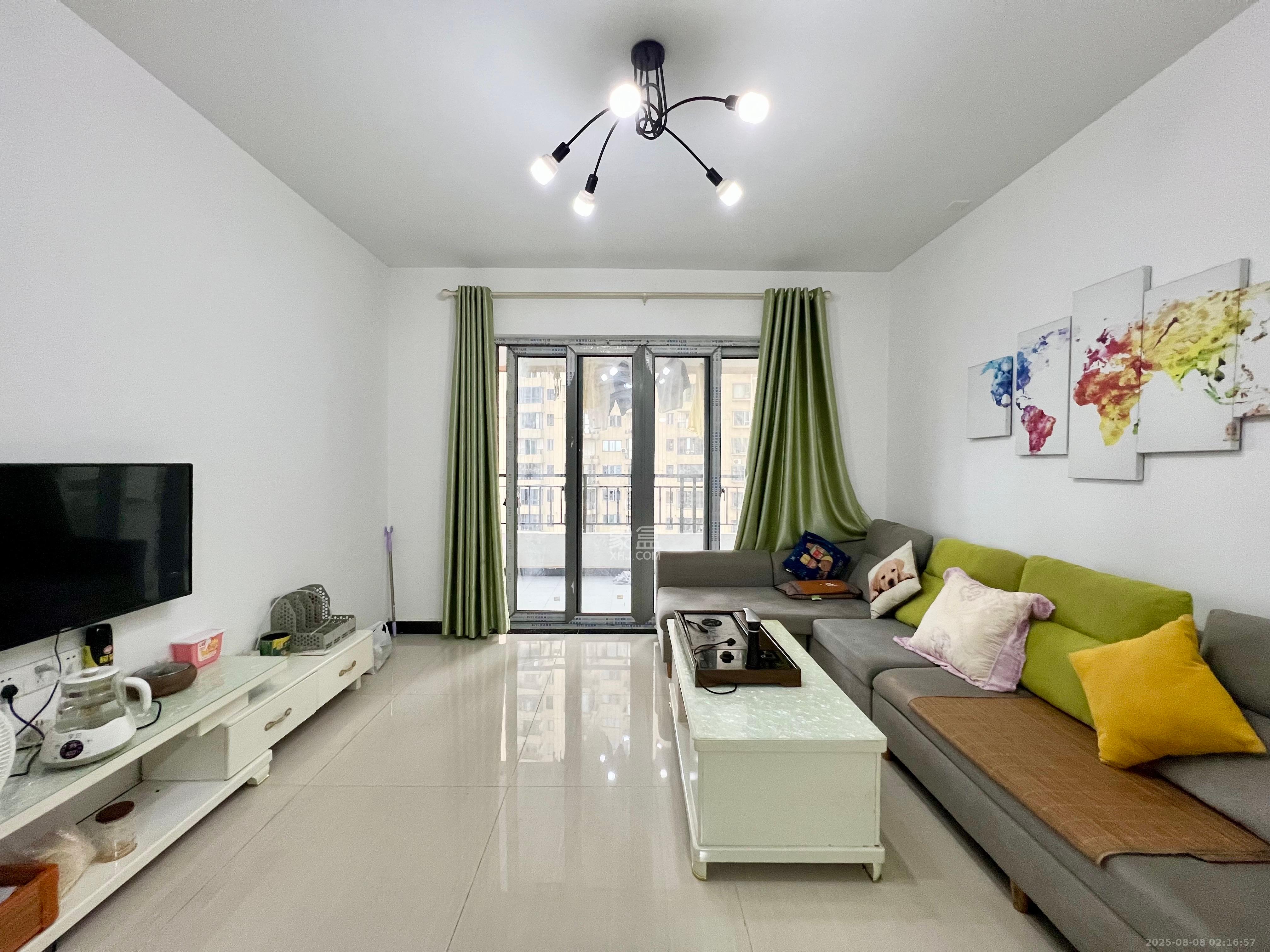 钱隆世家  3室2厅2卫    2100.0元/月 钱隆世家  3室2厅2卫    2100.0元/月