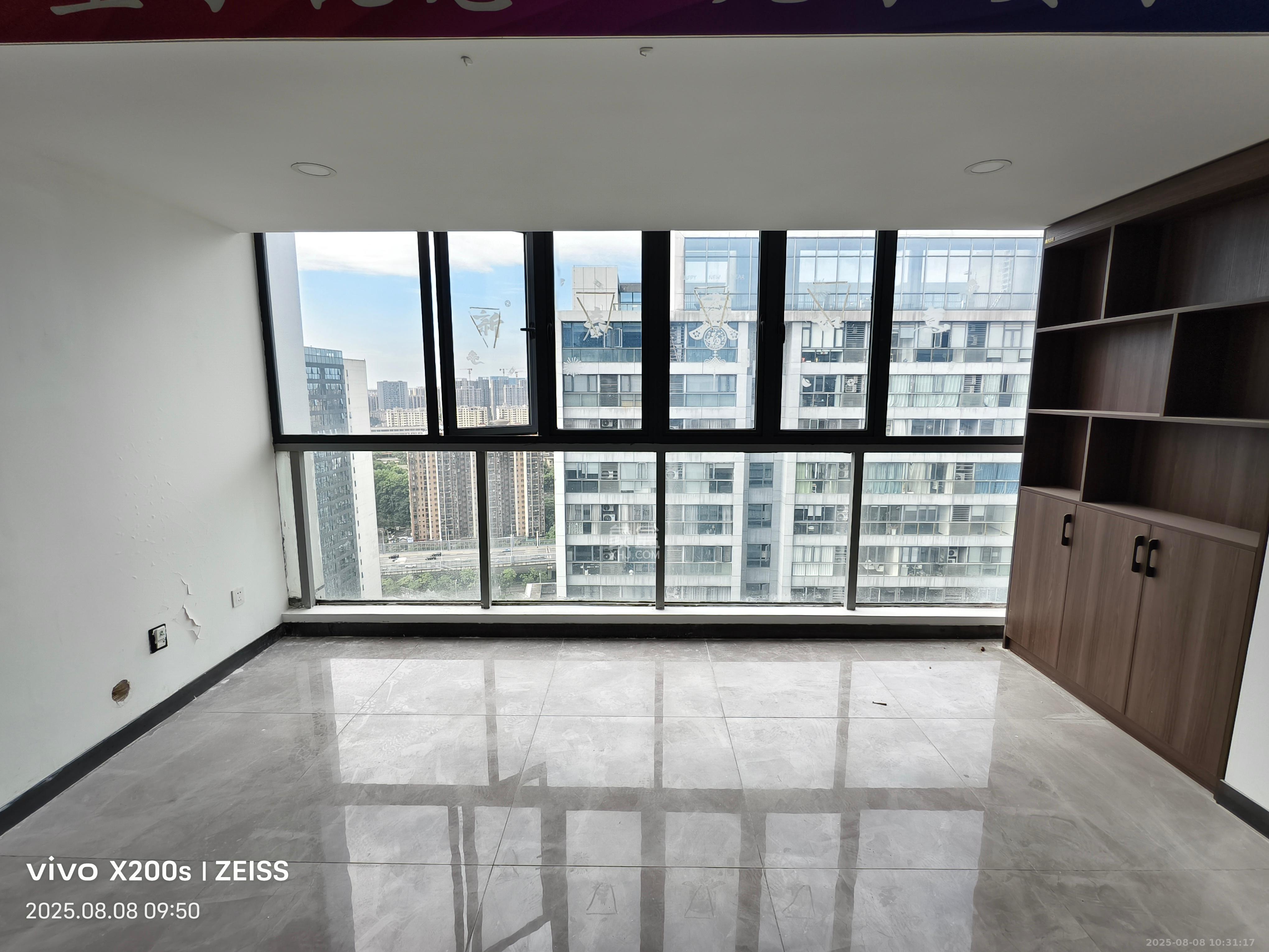 复地星光天地  5室1厅1卫    8000.0元/月 复地星光天地  5室1厅1卫    8000.0元/月室内图