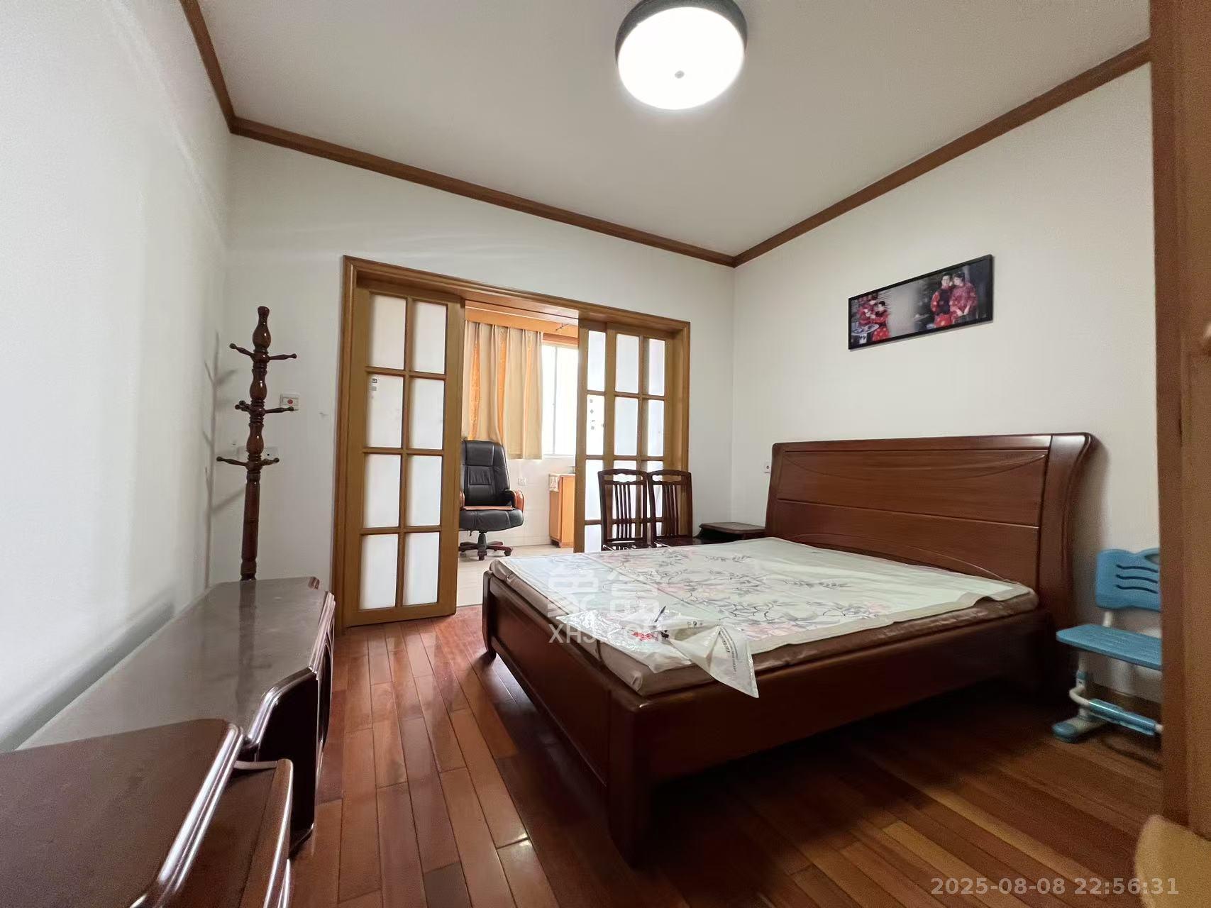 湘农桥社区 3室2厅2卫 4000.0元/月 湘农桥社区 3室2厅2卫 4000.0元/月室内图