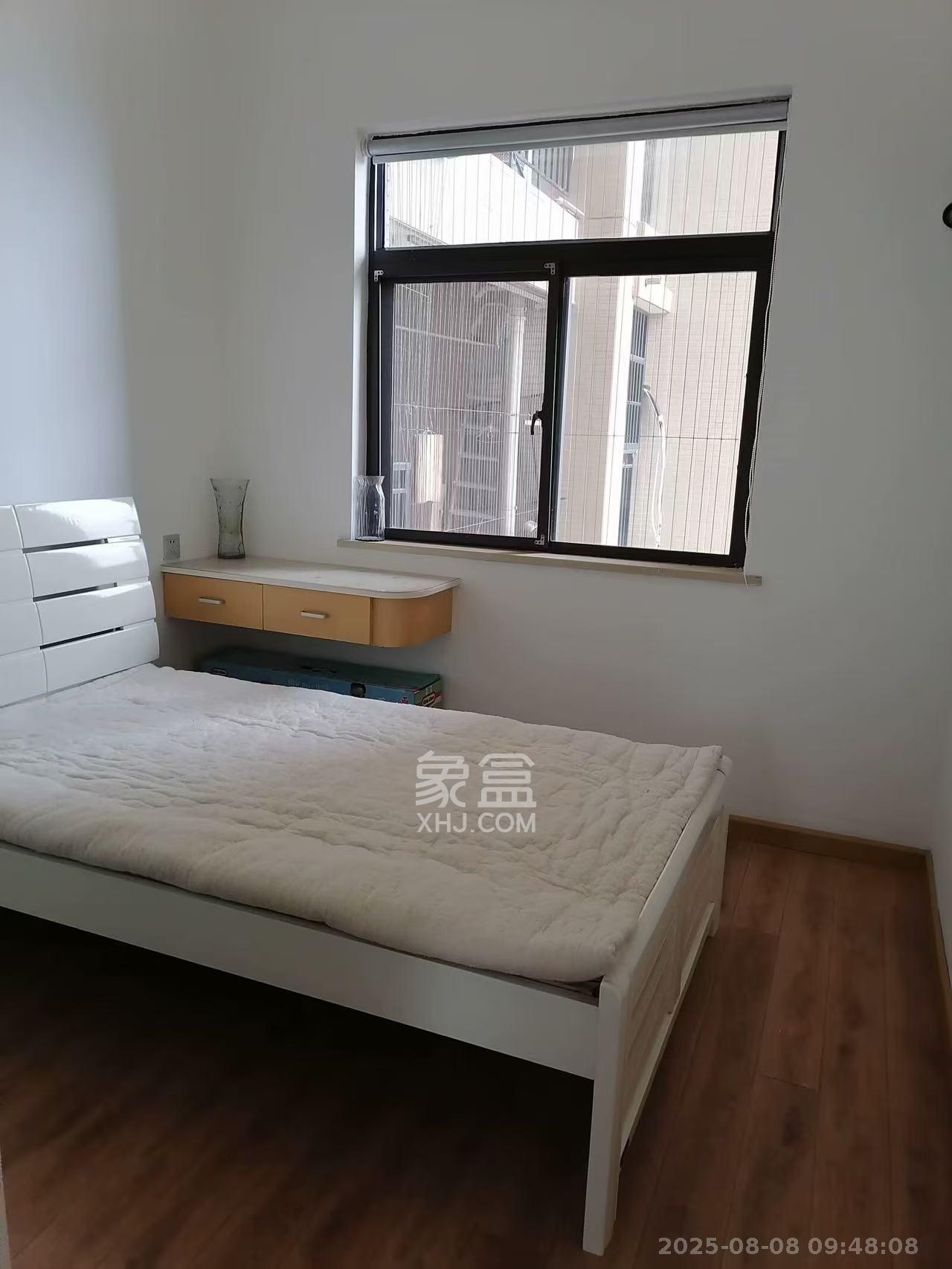 钱隆樽品(一、二、三期)  3室2厅1卫   2600.00元/月室内图