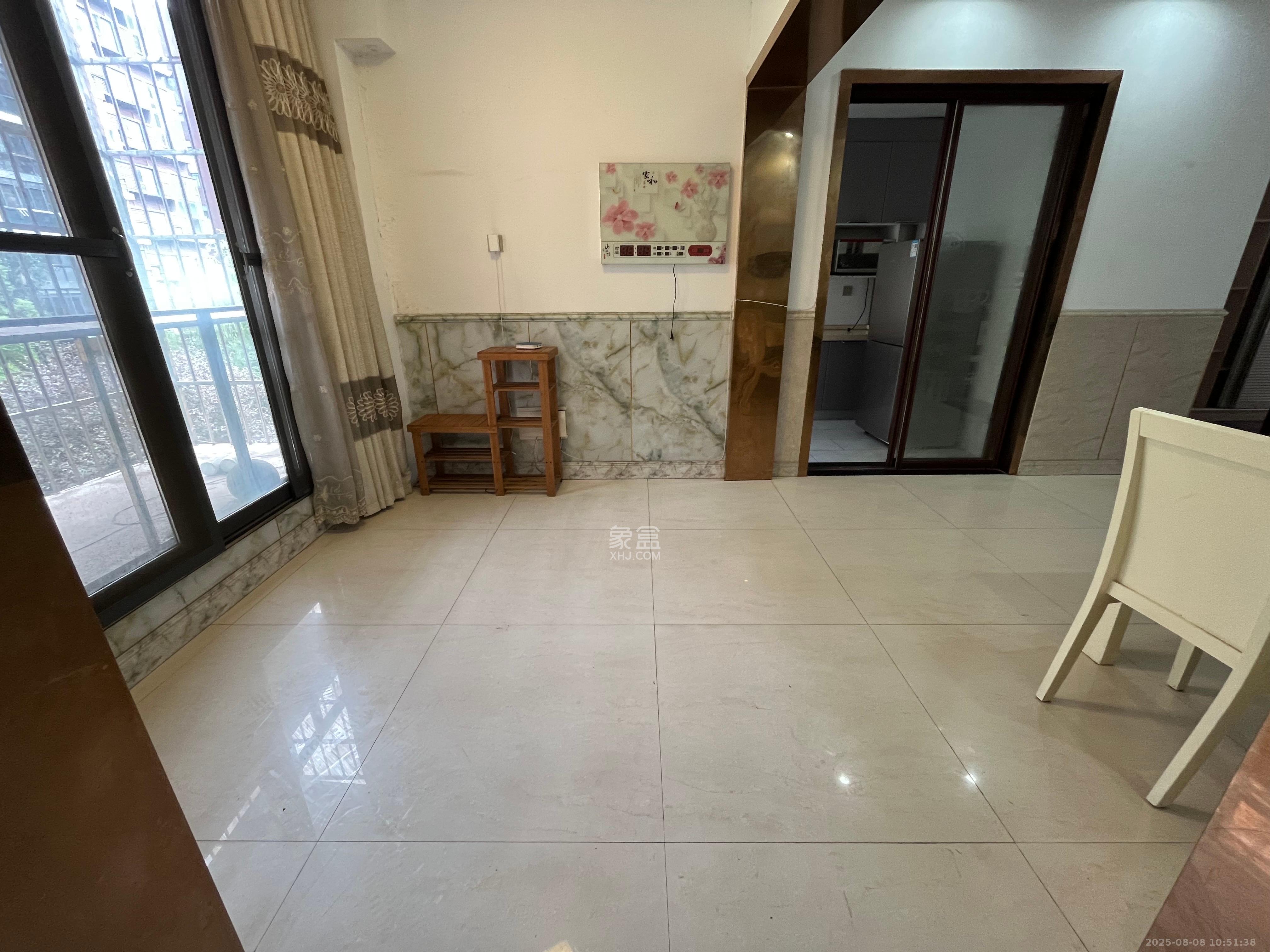 茂华国际湘 3室2厅2卫 3200.0元/月 茂华国际湘 3室2厅2卫 3200.0元/月室内图