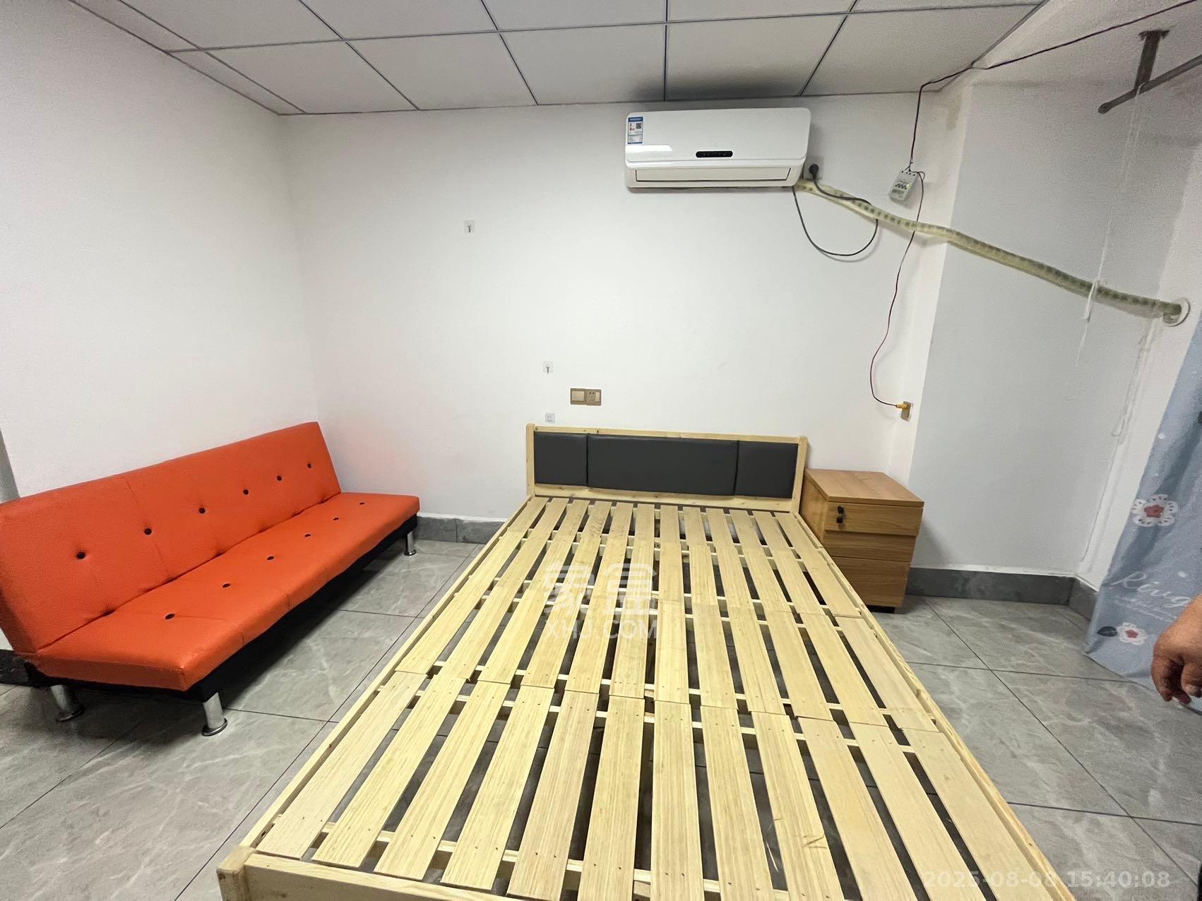 龙湖湘江星座(祺鑫星座公寓) 1室0厅0卫 1300.0元/月 龙湖湘江星座(祺鑫星座公寓) 1室0厅0卫 1300.0元/月室内图