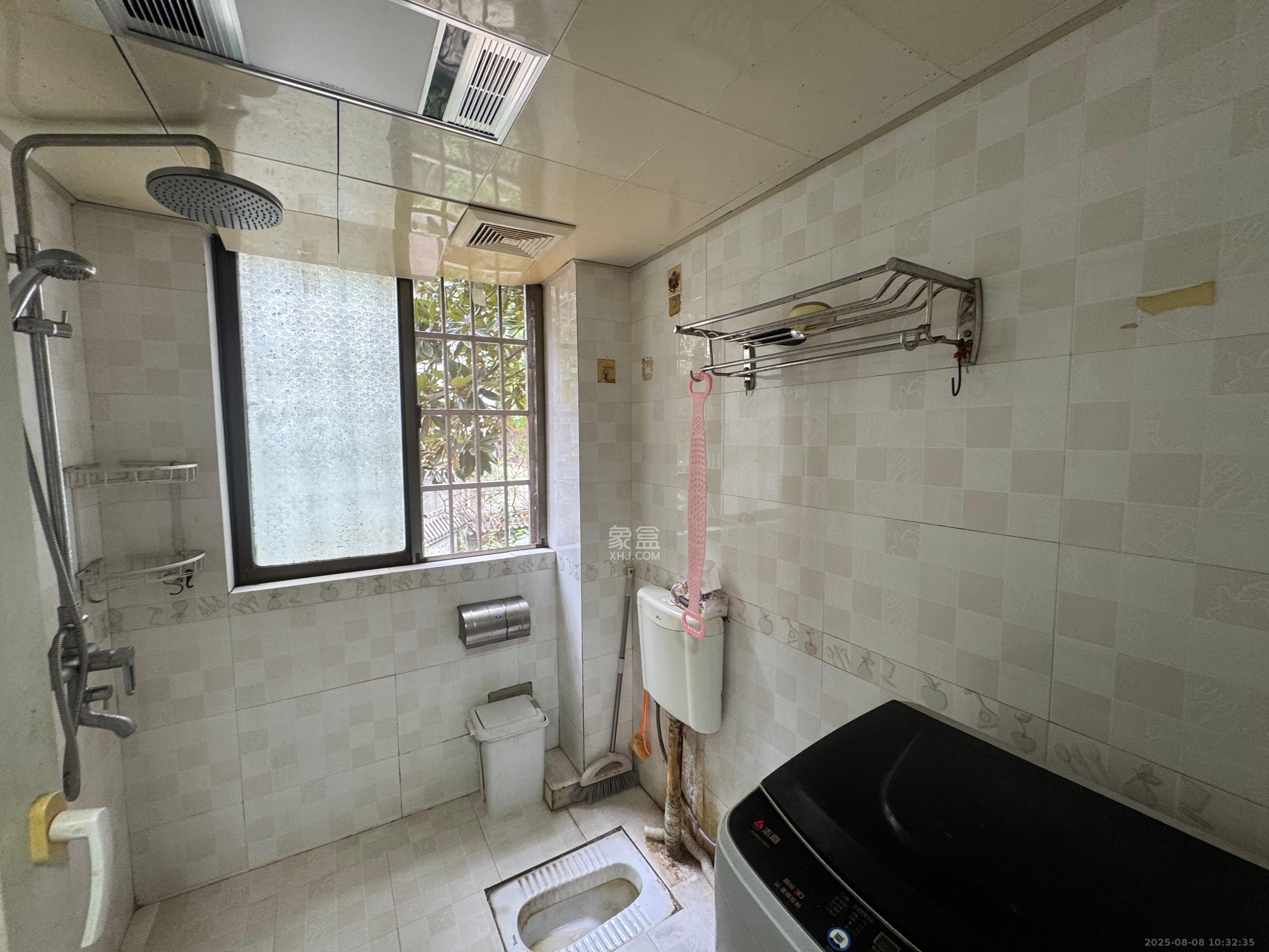 芙蓉蓉苑 2室2厅1卫 2400.0元/月 芙蓉蓉苑 2室2厅1卫 2400.0元/月室内图