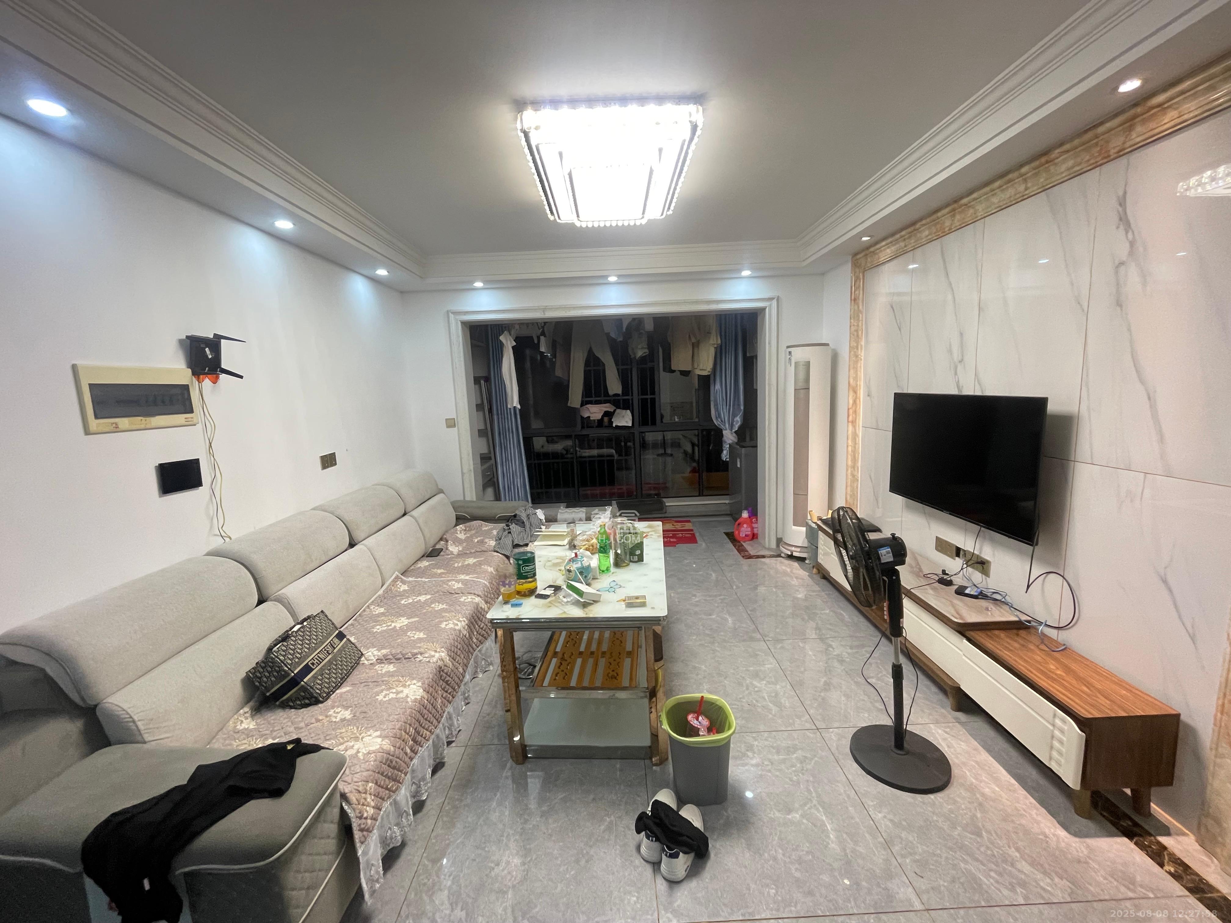 深业喜汇  4室2厅2卫    3200.0元/月 深业喜汇  4室2厅2卫    3200.0元/月