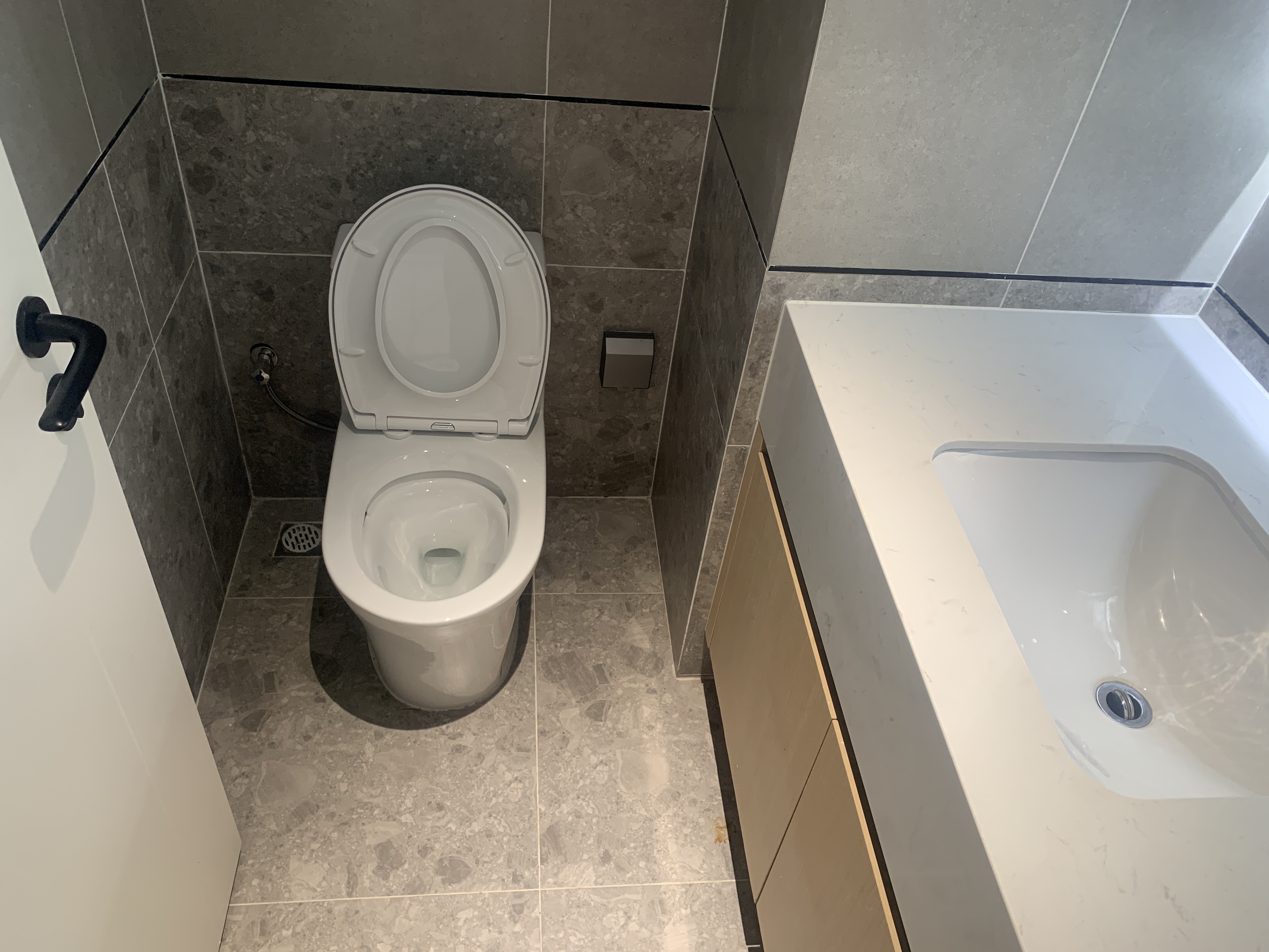 海航豪庭南苑  1室1厅2卫    3200.0元/月 海航豪庭南苑  1室1厅2卫    3200.0元/月室内图