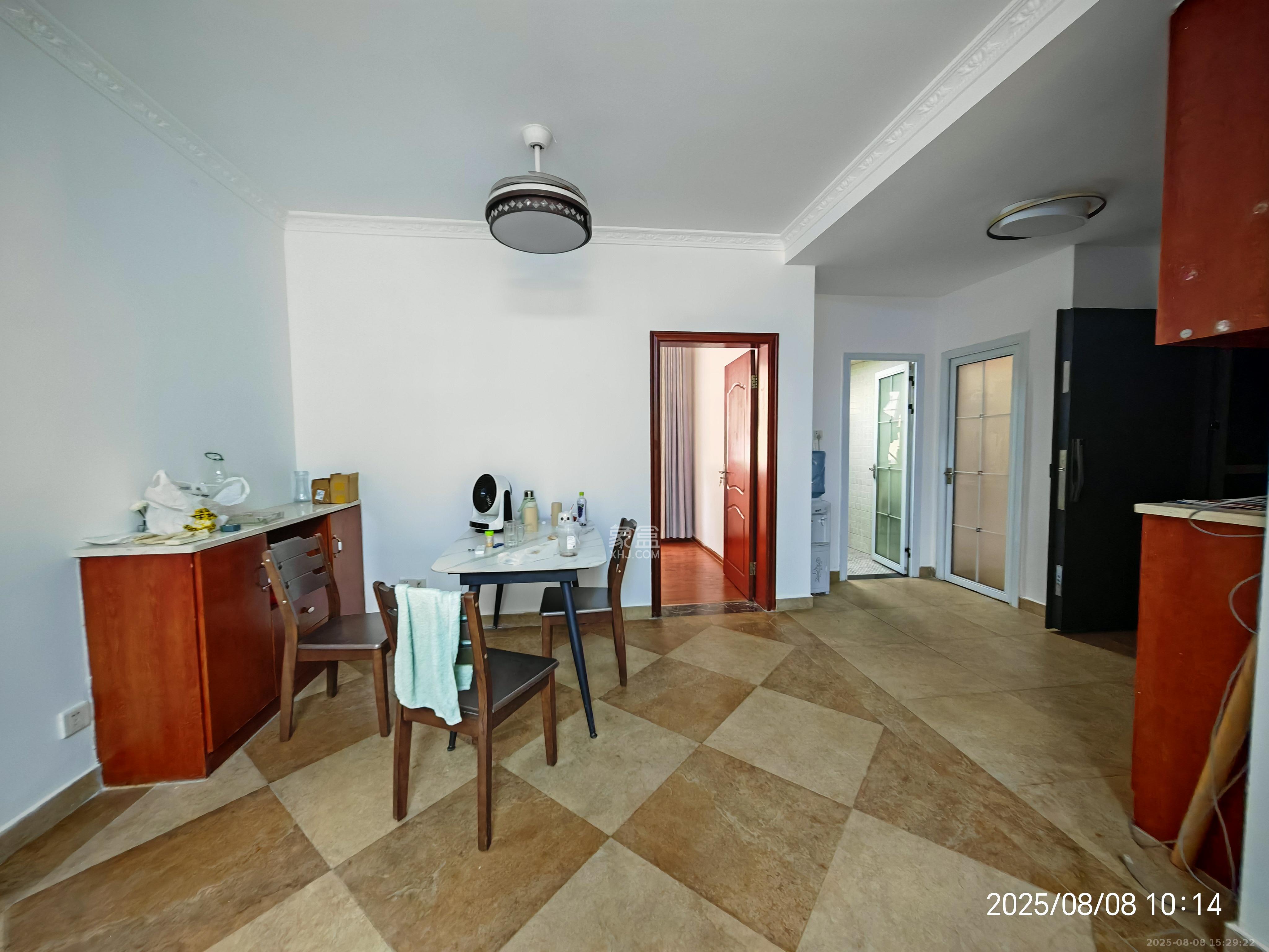 怡海星城 3室2厅2卫 2600.0元/月 怡海星城 3室2厅2卫 2600.0元/月室内图