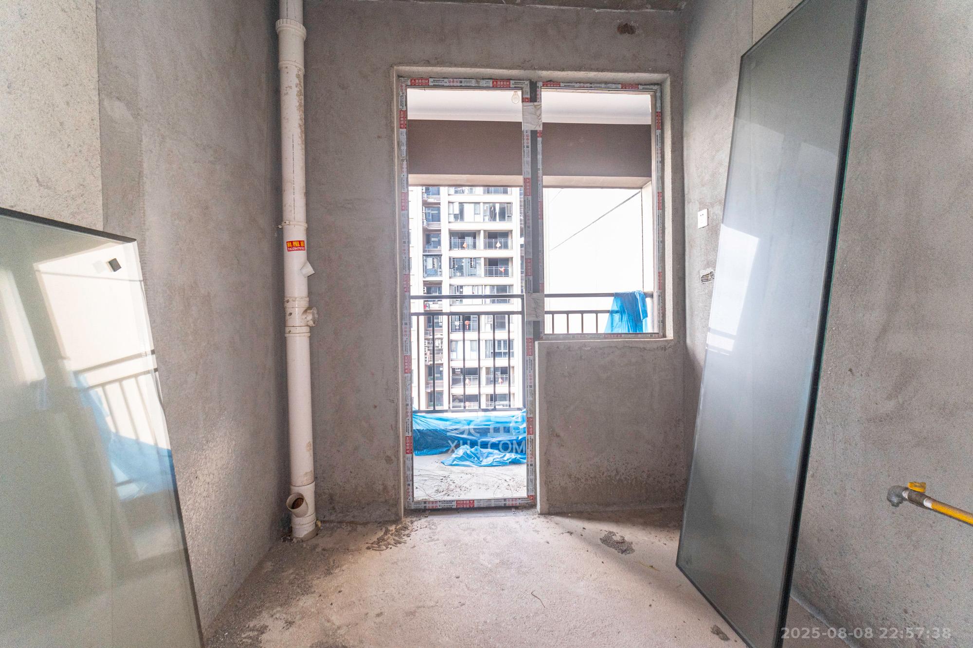 荣盛城 4室2厅2卫 79.0万 荣盛城 4室2厅2卫 79.0万厨房