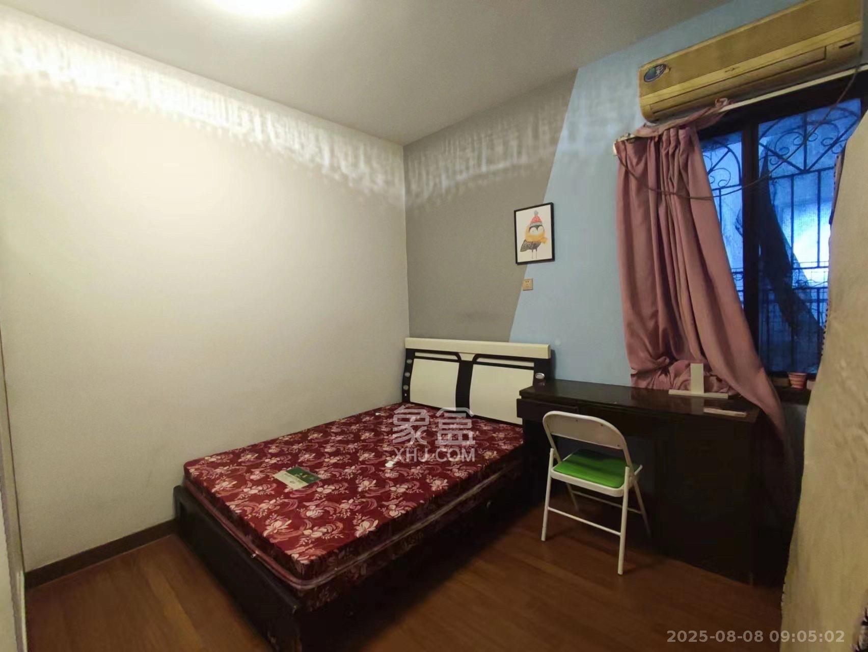 三泰街新富城 4室2厅1卫 3500.0元/月 三泰街新富城 4室2厅1卫 3500.0元/月室内图