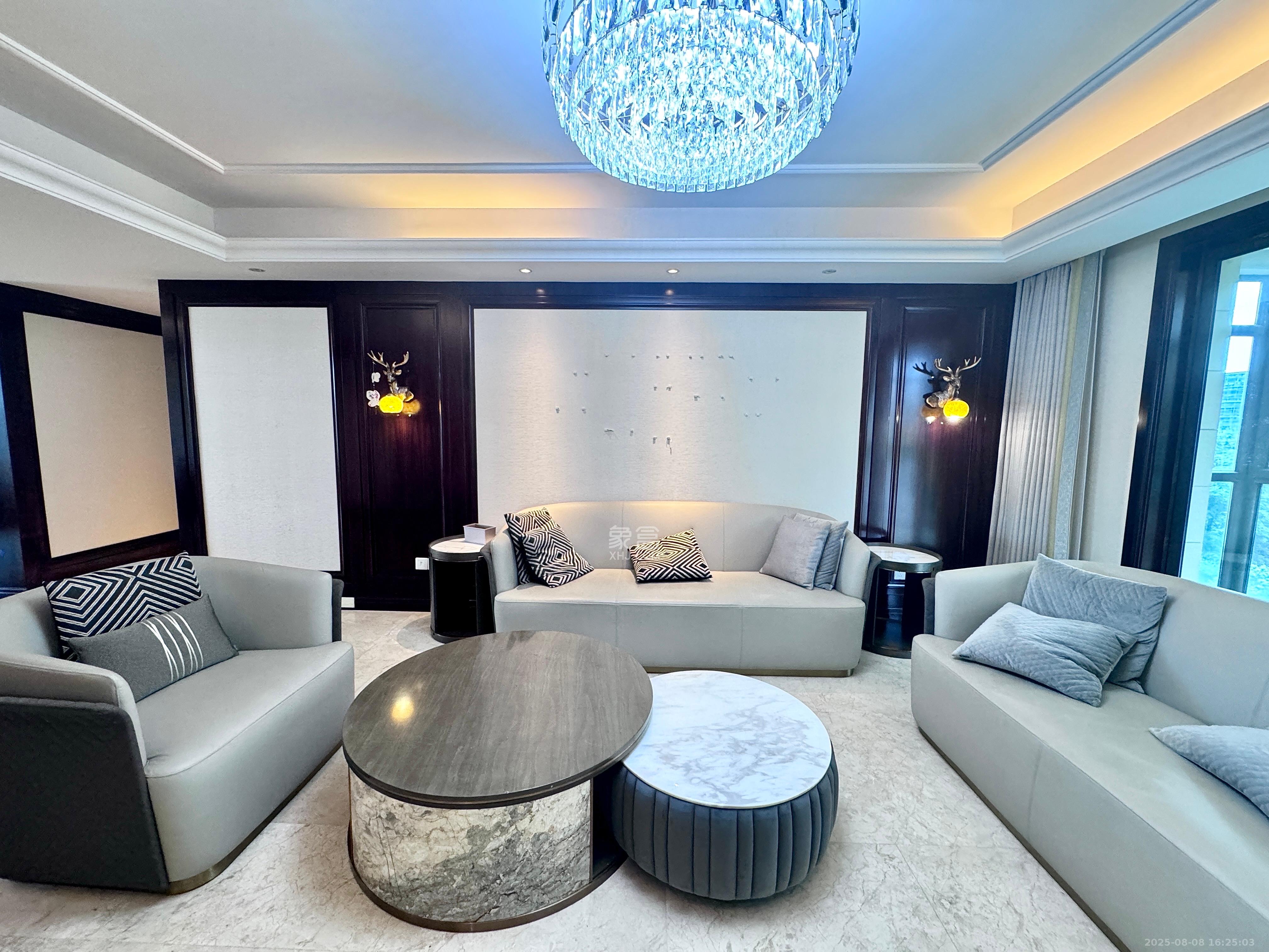 运达中央广场一、二期 3室2厅3卫 11000.0元/月 运达中央广场一、二期 3室2厅3卫 11000.0元/月室内图