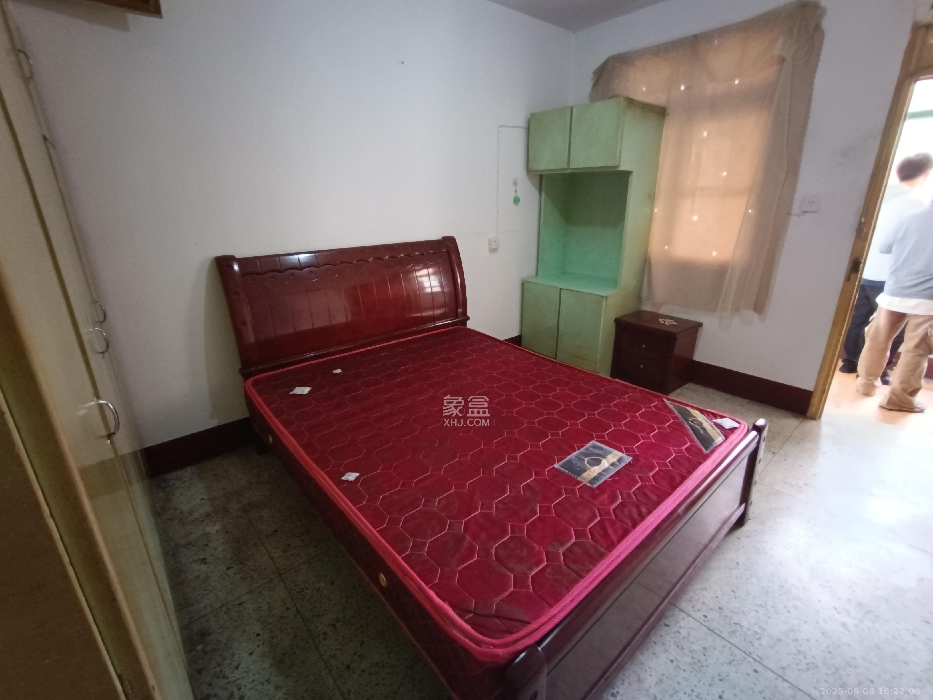 钟馗庙小区 2室1厅1卫 1500.0元/月 钟馗庙小区 2室1厅1卫 1500.0元/月室内图