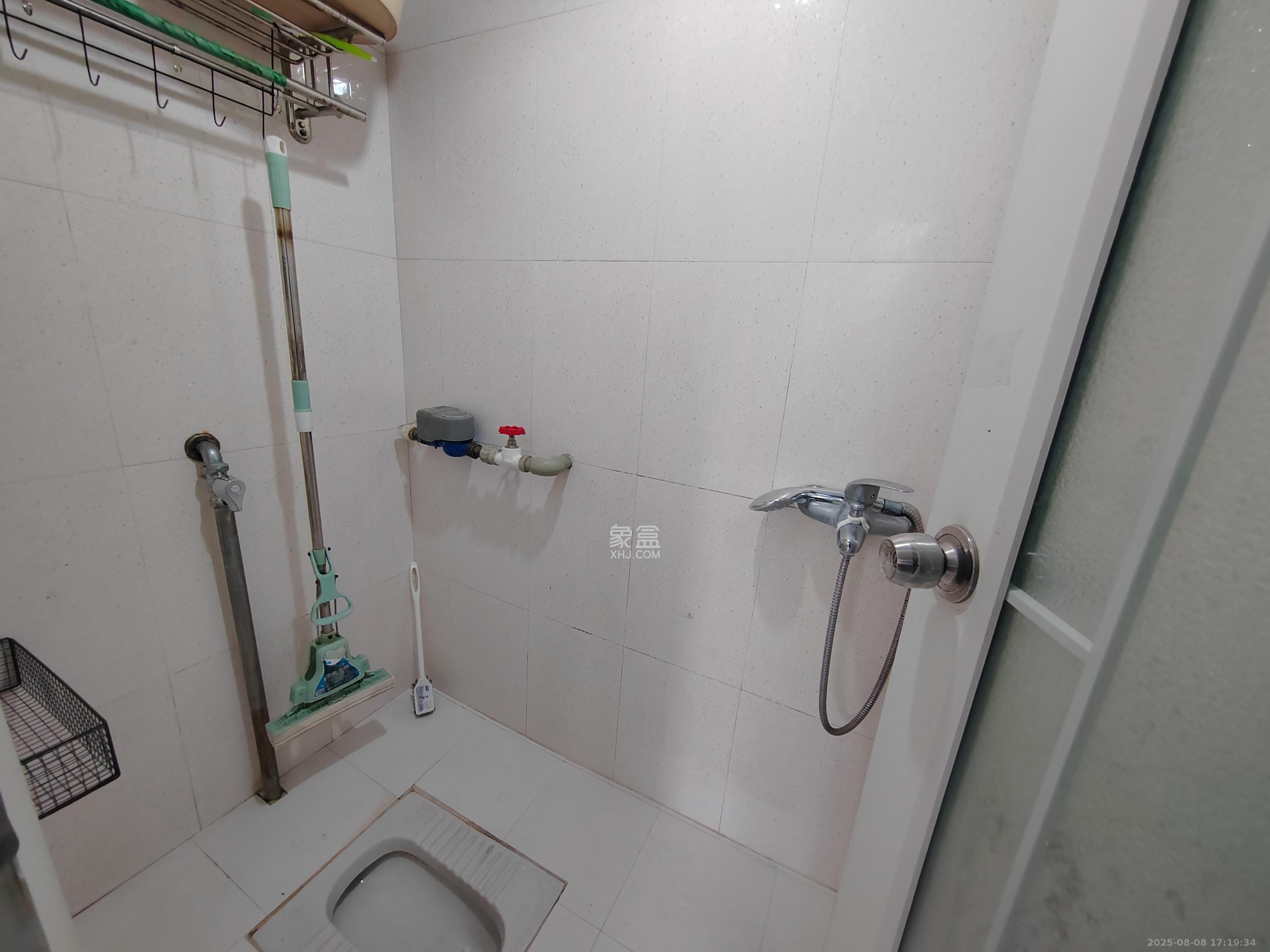 上东印象  1室1厅1卫    1400.0元/月室内图