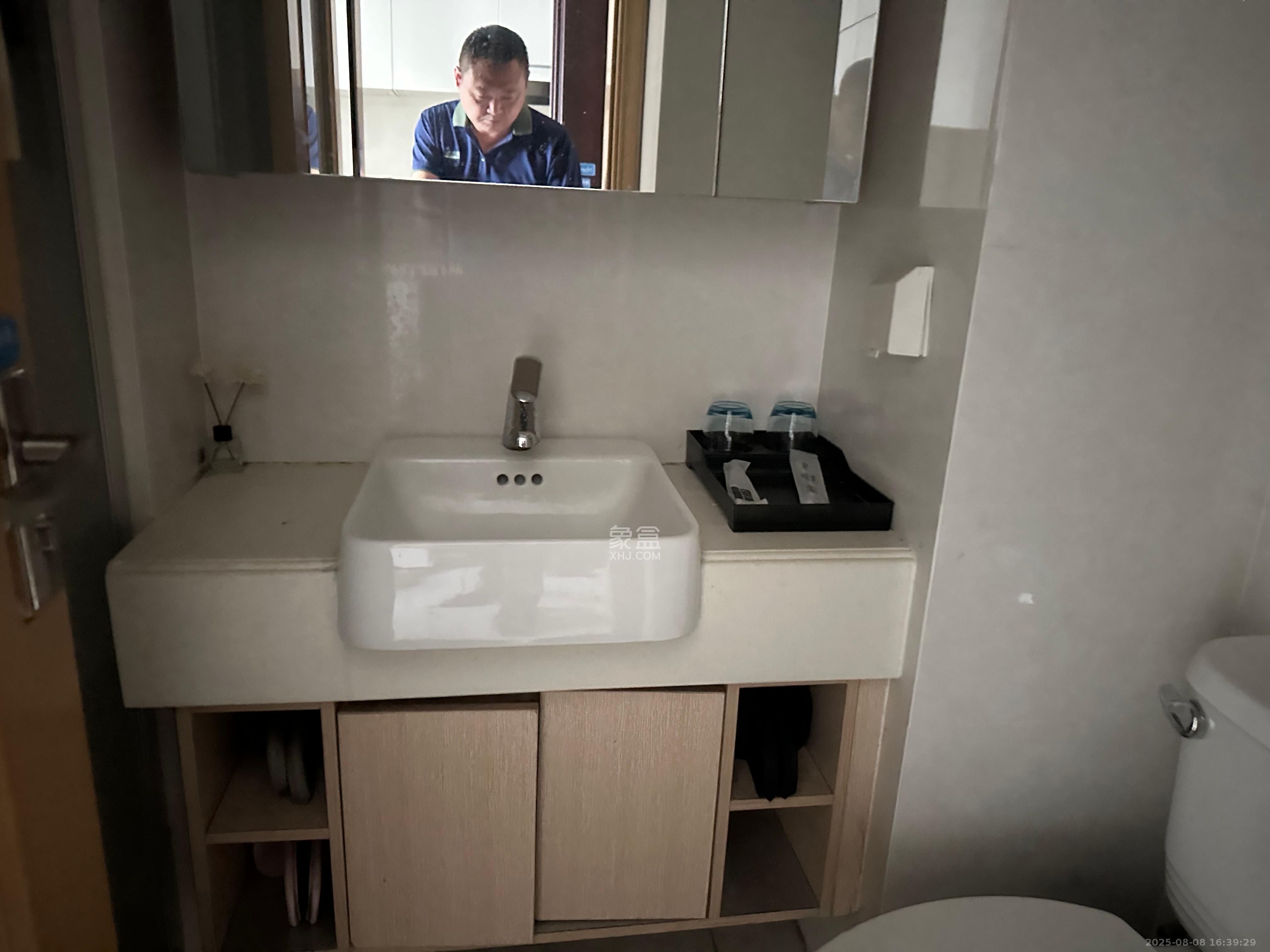 中海国际二期  1室0厅1卫    1000.0元/月 中海国际二期  1室0厅1卫    1000.0元/月室内图