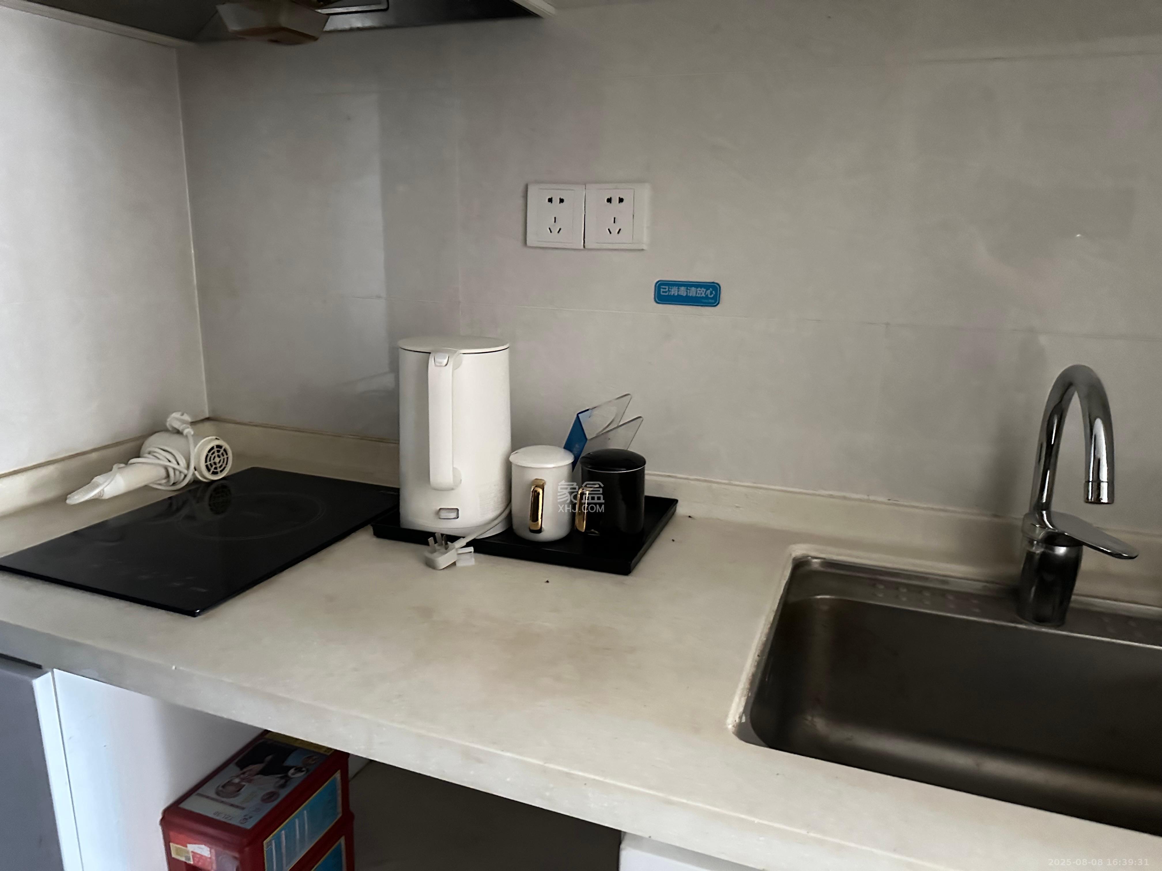 中海国际二期  1室0厅1卫    1000.0元/月 中海国际二期  1室0厅1卫    1000.0元/月室内图