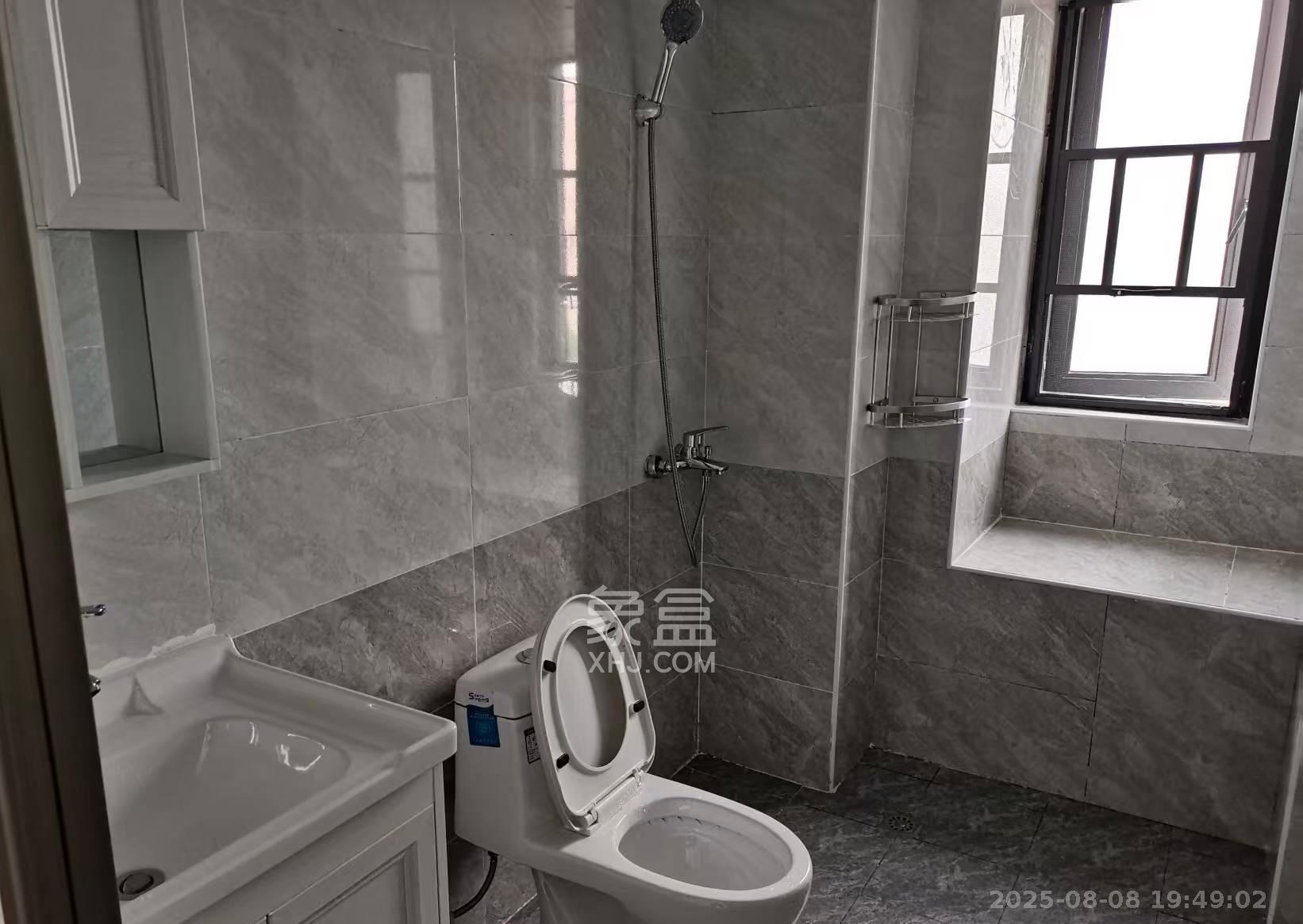 振业城三期  4室2厅2卫    4000.0元/月室内图