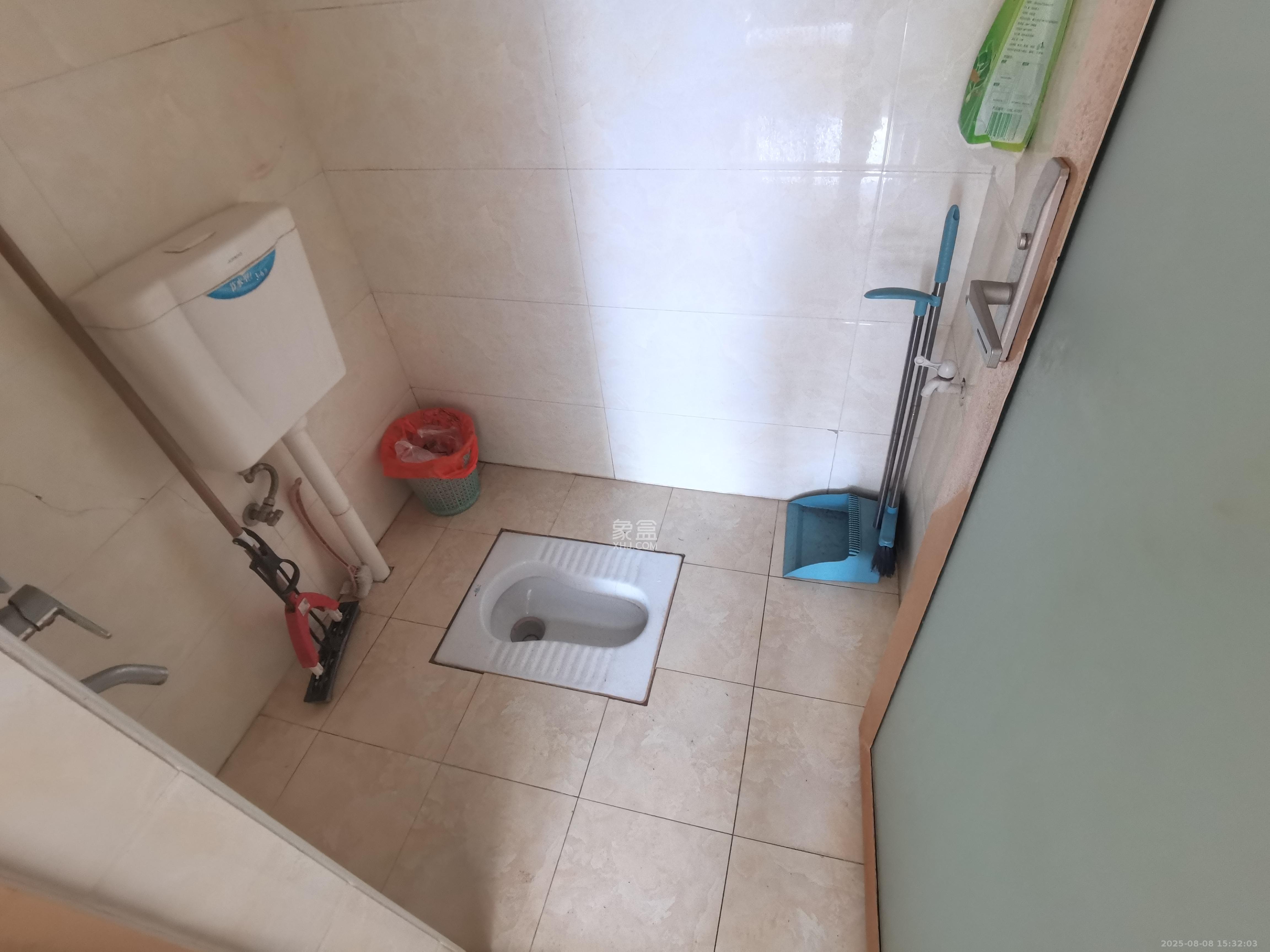 大鸿杰座  1室1厅1卫    1500.0元/月室内图