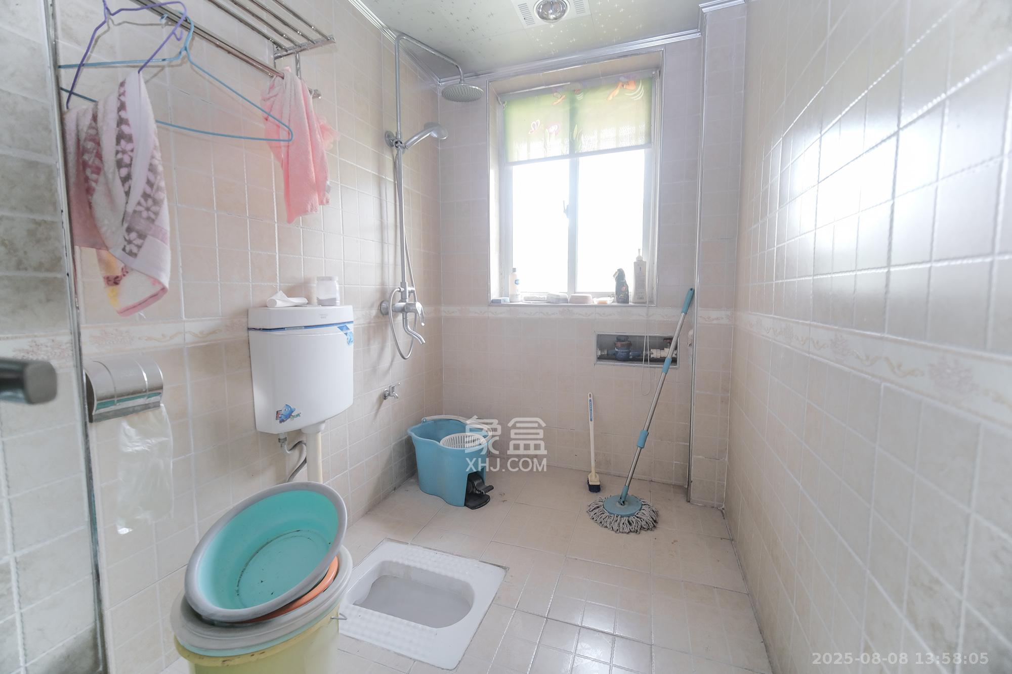 四季星城 3室2厅2卫 59.0万 四季星城 3室2厅2卫 59.0万卫生间