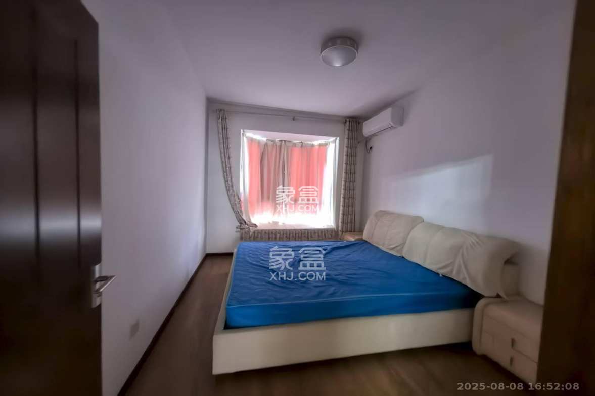 天城湖光山色  4室2厅1卫    3280.0元/月 天城湖光山色  4室2厅1卫    3280.0元/月室内图