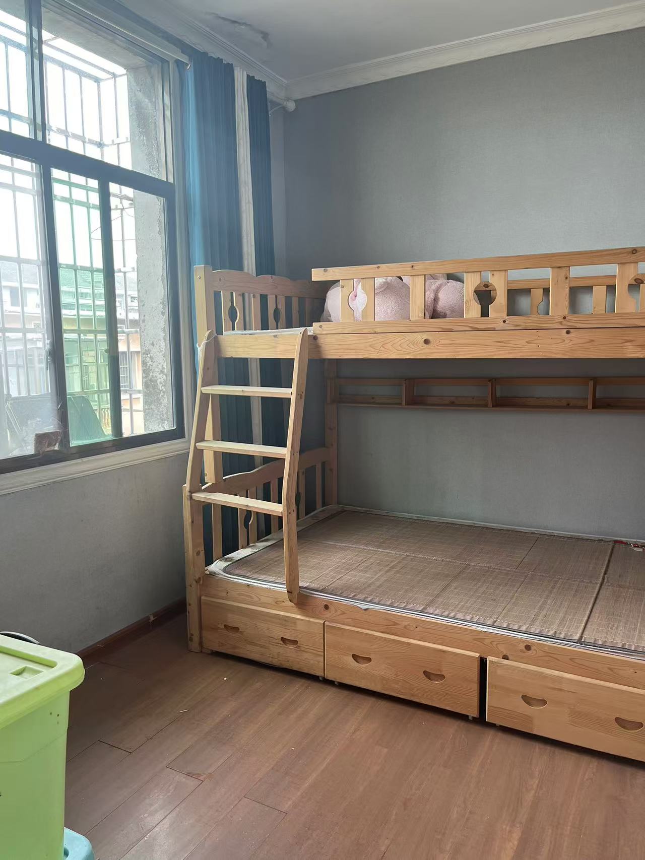 梓园社区(麻纺厂宿舍) 2室2厅0卫 900.0元/月 梓园社区(麻纺厂宿舍) 2室2厅0卫 900.0元/月室内图