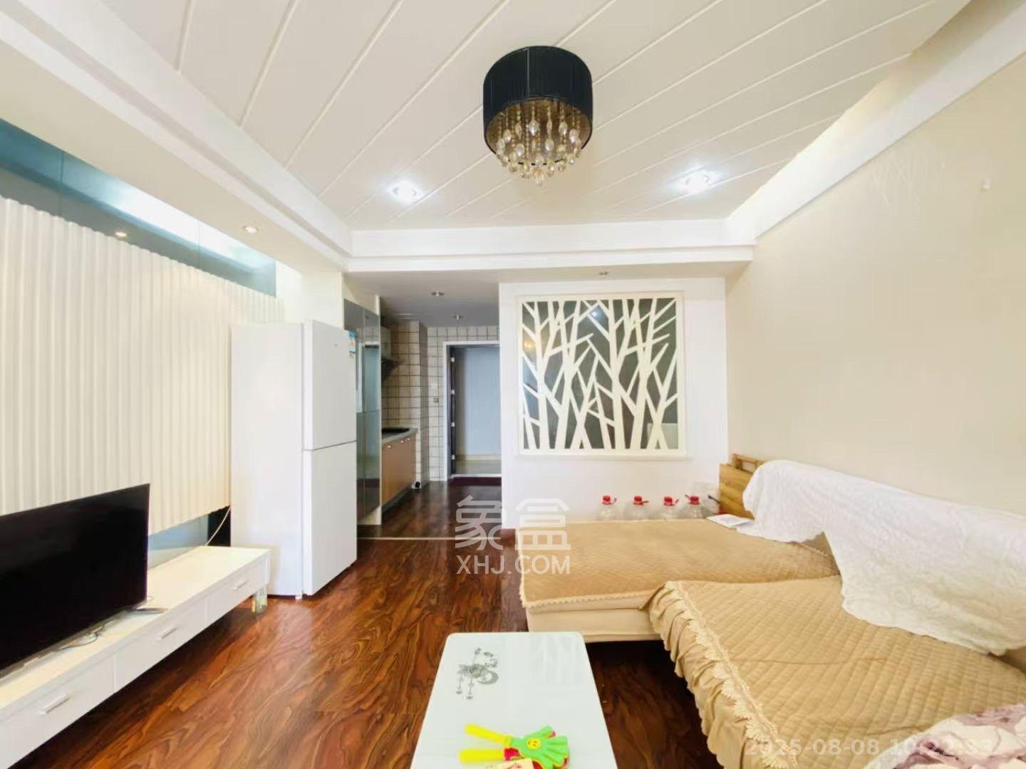 摩天一号  1室1厅1卫    2300.0元/月 摩天一号  1室1厅1卫    2300.0元/月室内图1