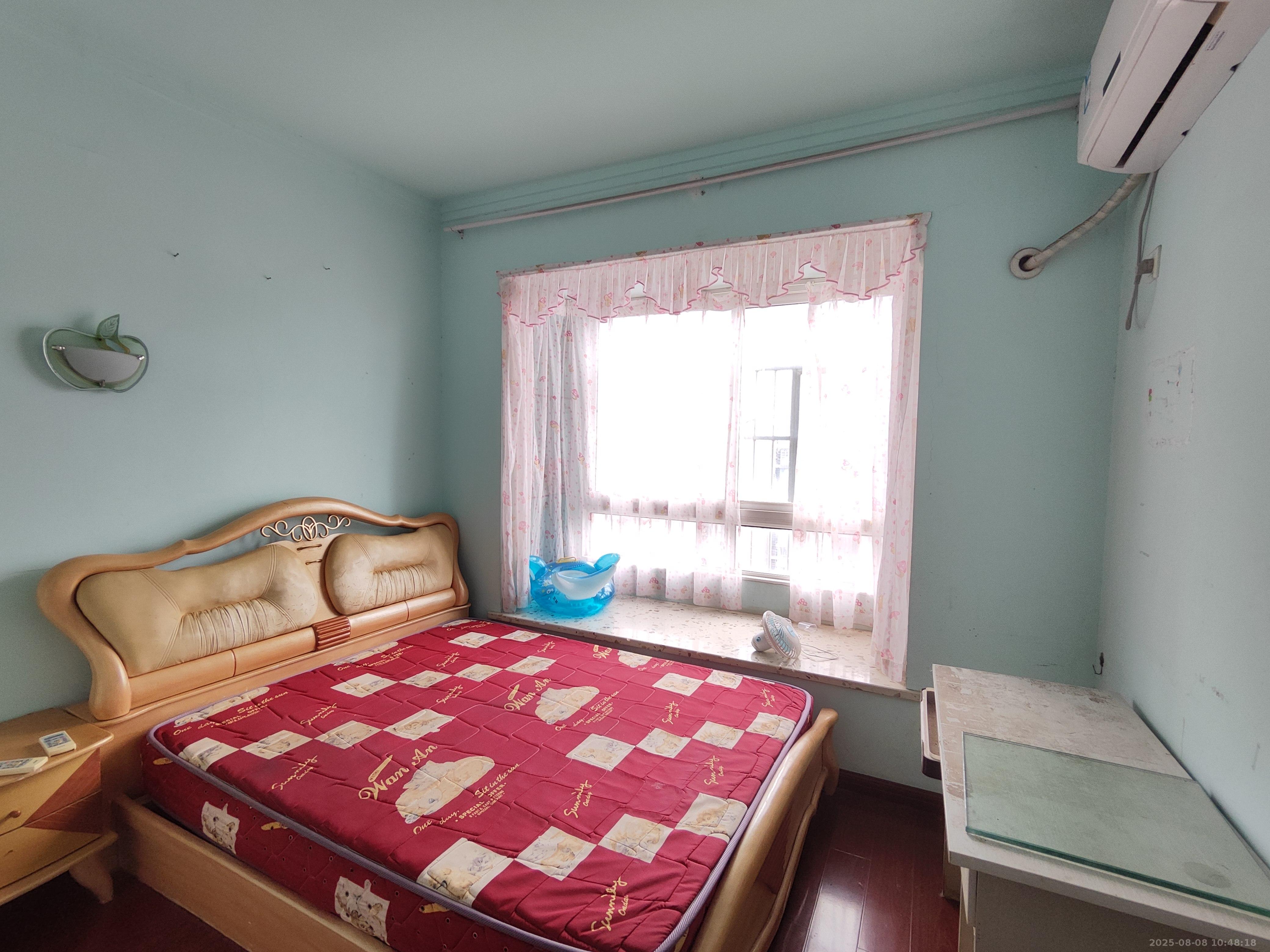 圣力华苑 3室2厅2卫 1600.0元/月 圣力华苑 3室2厅2卫 1600.0元/月室内图