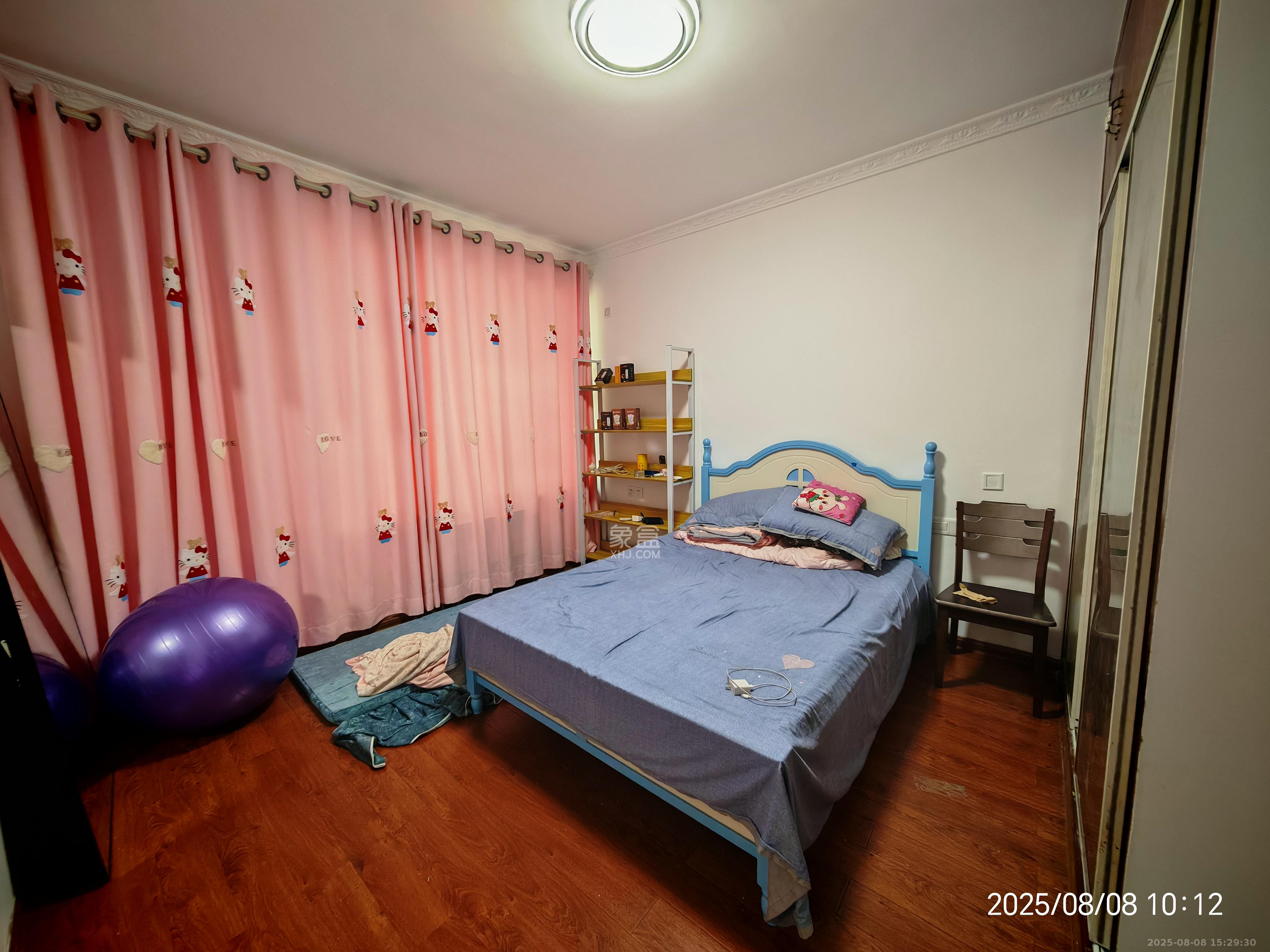 怡海星城  3室2厅2卫    2600.0元/月室内图