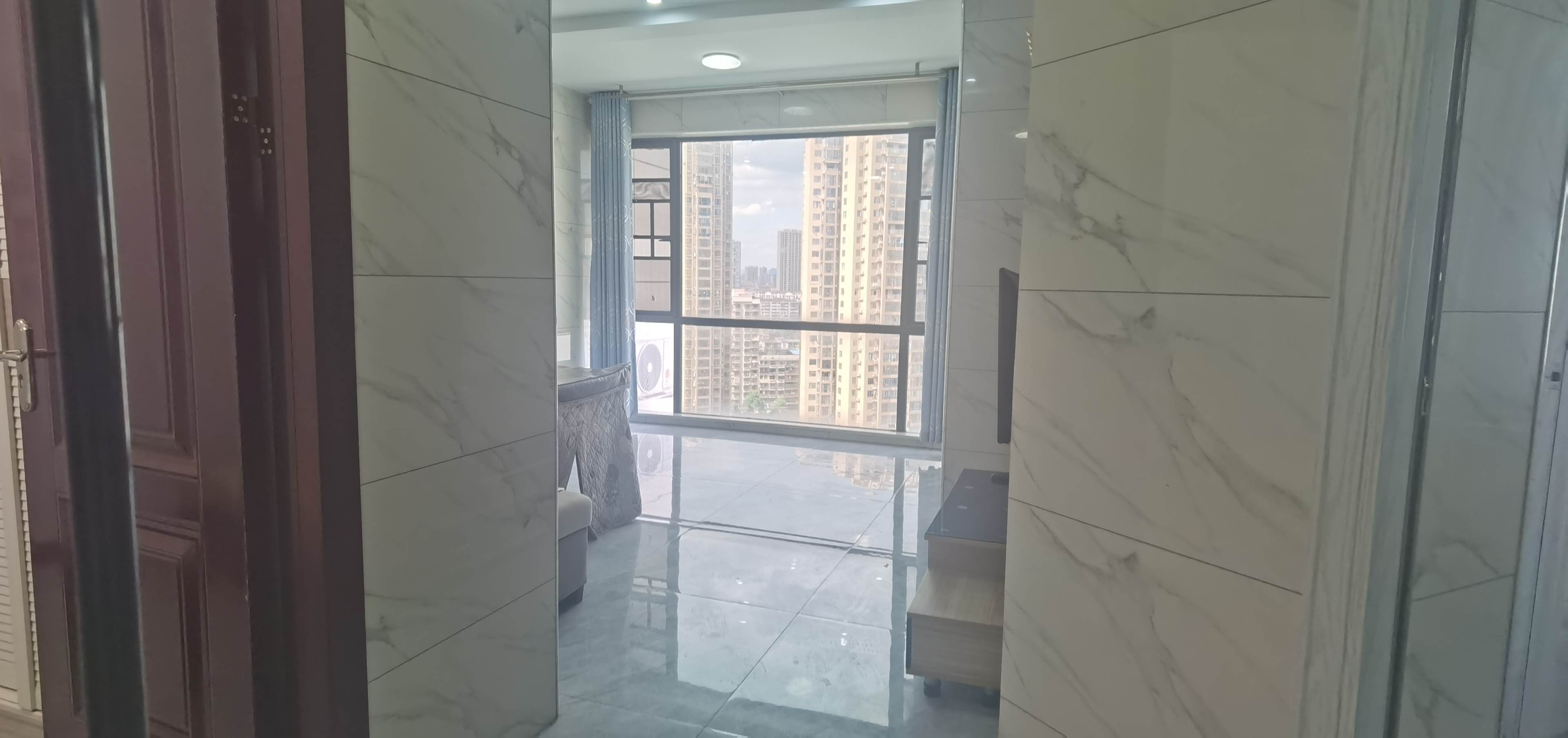 九圆大厦 1室1厅1卫 1280.0元/月 九圆大厦 1室1厅1卫 1280.0元/月室内图