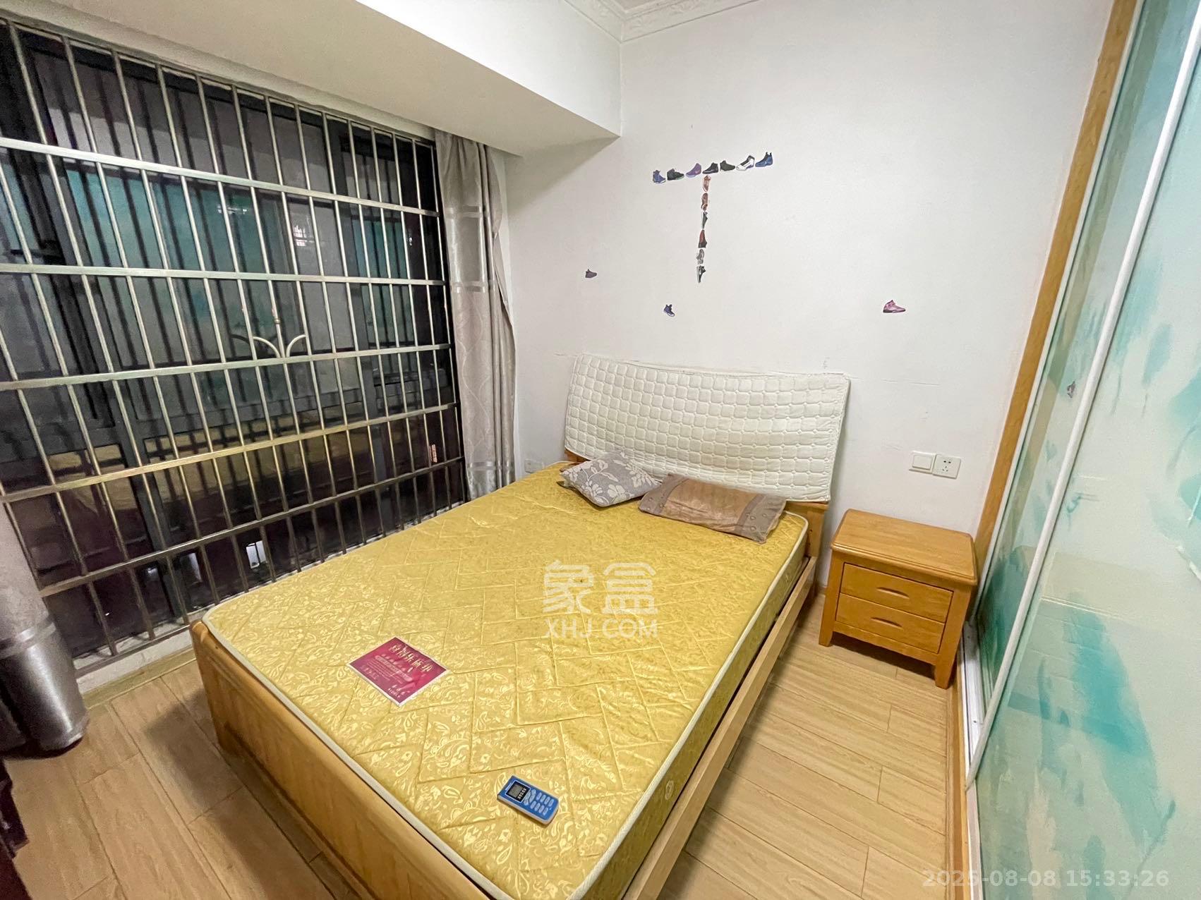 红公馆（前程丽景大厦）  3室2厅1卫    2200.0元/月室内图