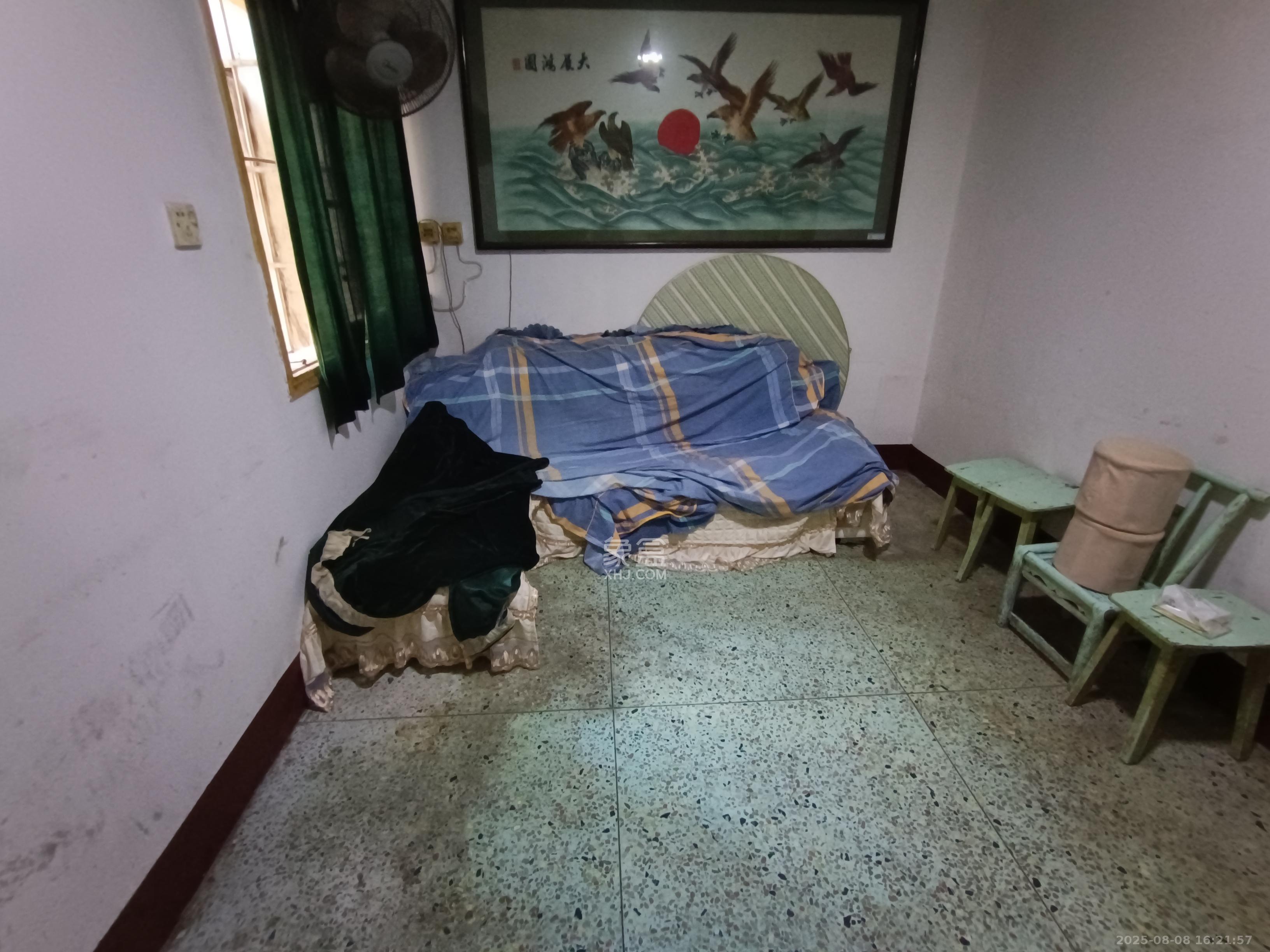 钟馗庙小区 2室1厅1卫 1500.0元/月 钟馗庙小区 2室1厅1卫 1500.0元/月室内图