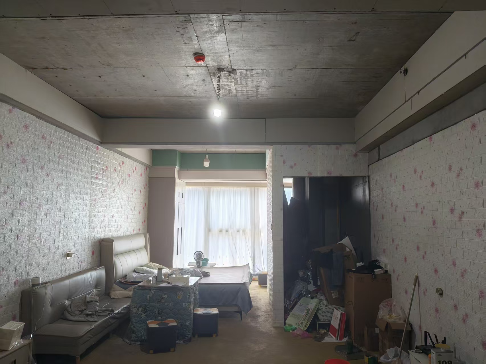 宝基广场  1室1厅1卫   32.80万室内图