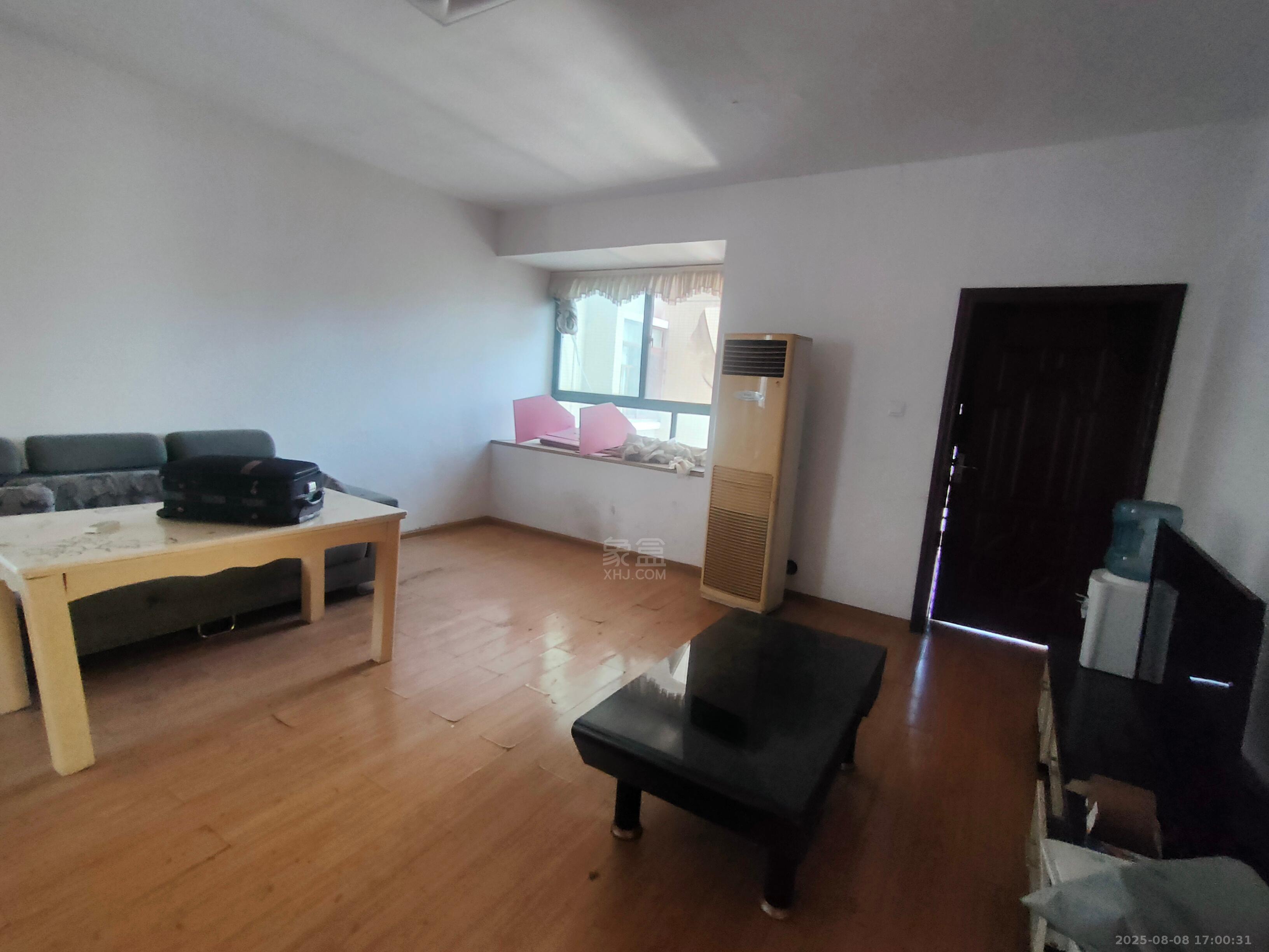 共和城 3室2厅1卫 1800.0元/月 共和城 3室2厅1卫 1800.0元/月室内图