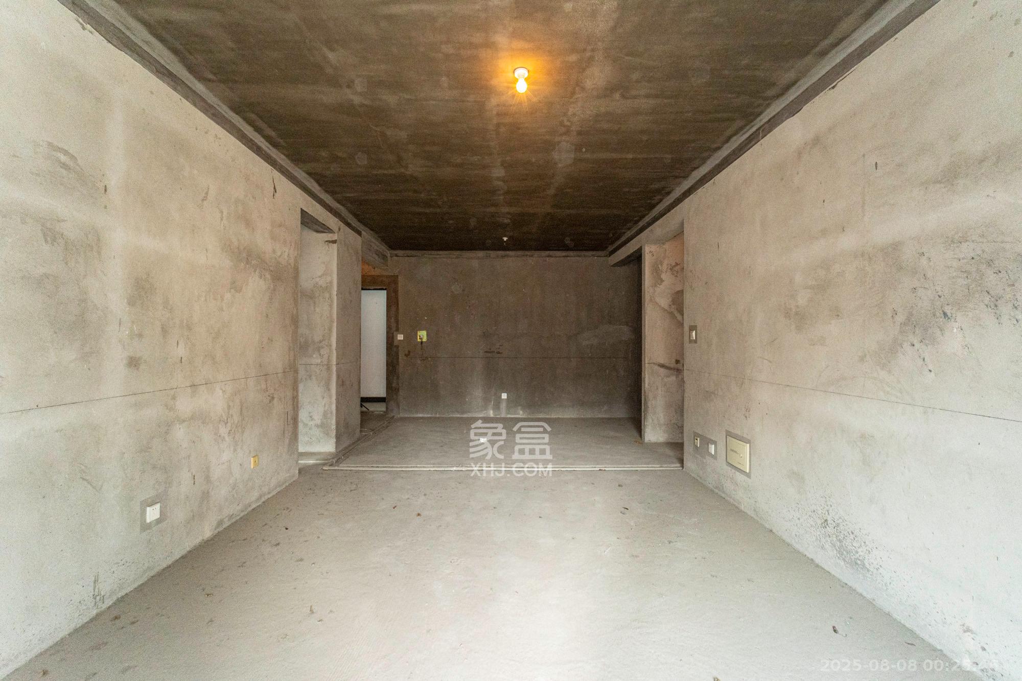 三一街区 3室2厅2卫 73.8万 三一街区 3室2厅2卫 73.8万客厅