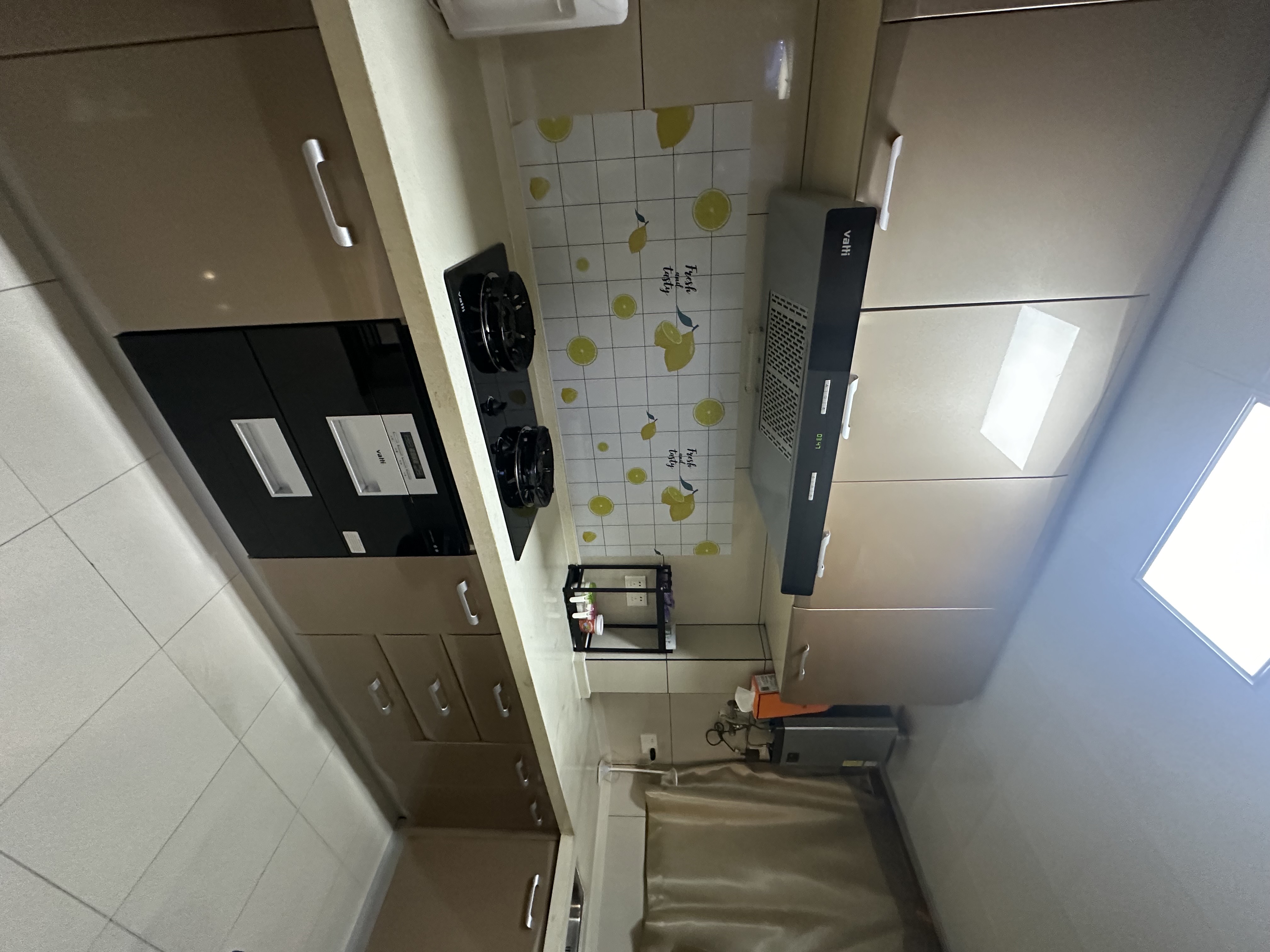 中泰峰境  3室2厅1卫   2000.00元/月室内图