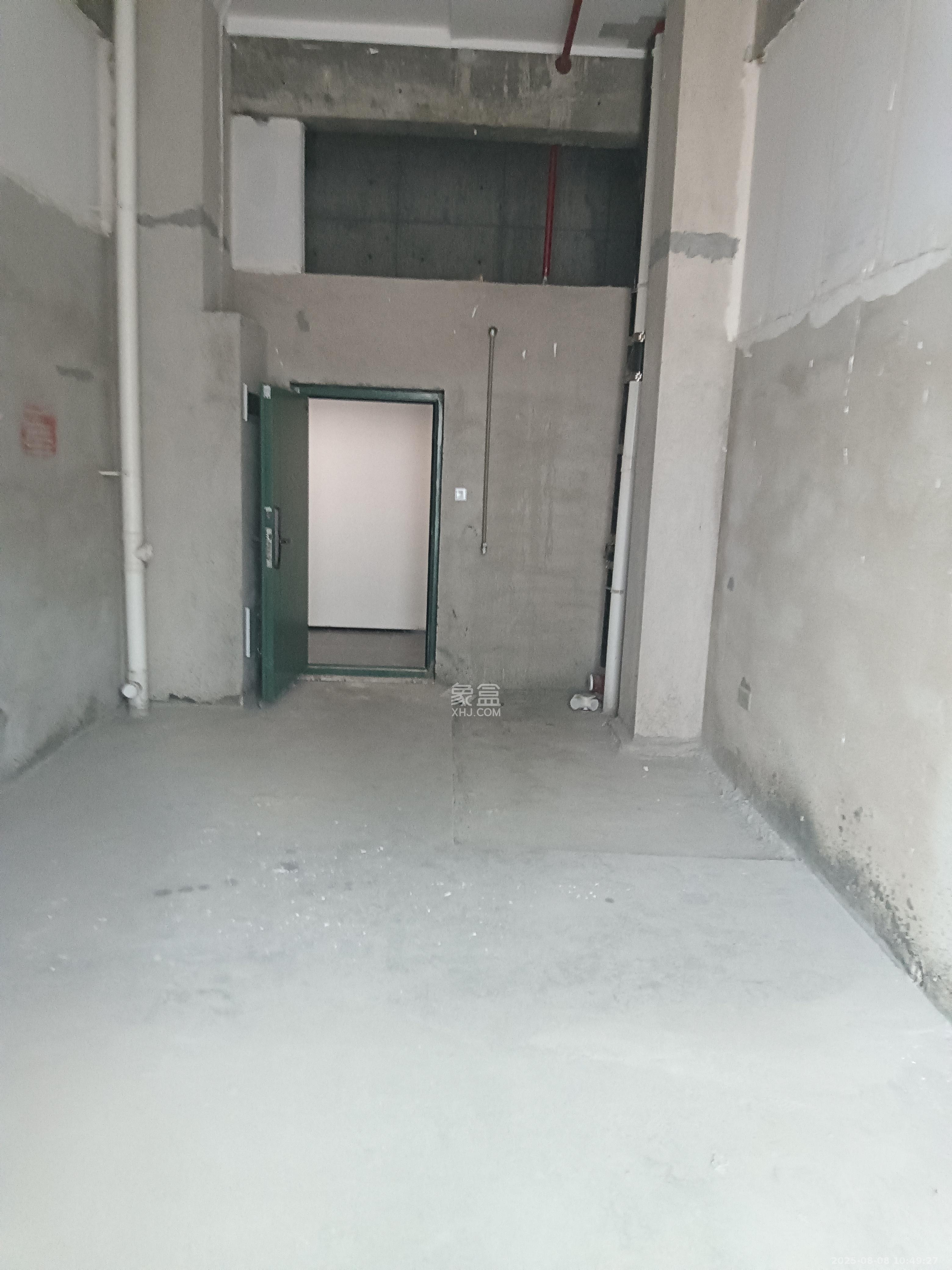 绿地V岛  1室1厅1卫    1200.0元/月室内图