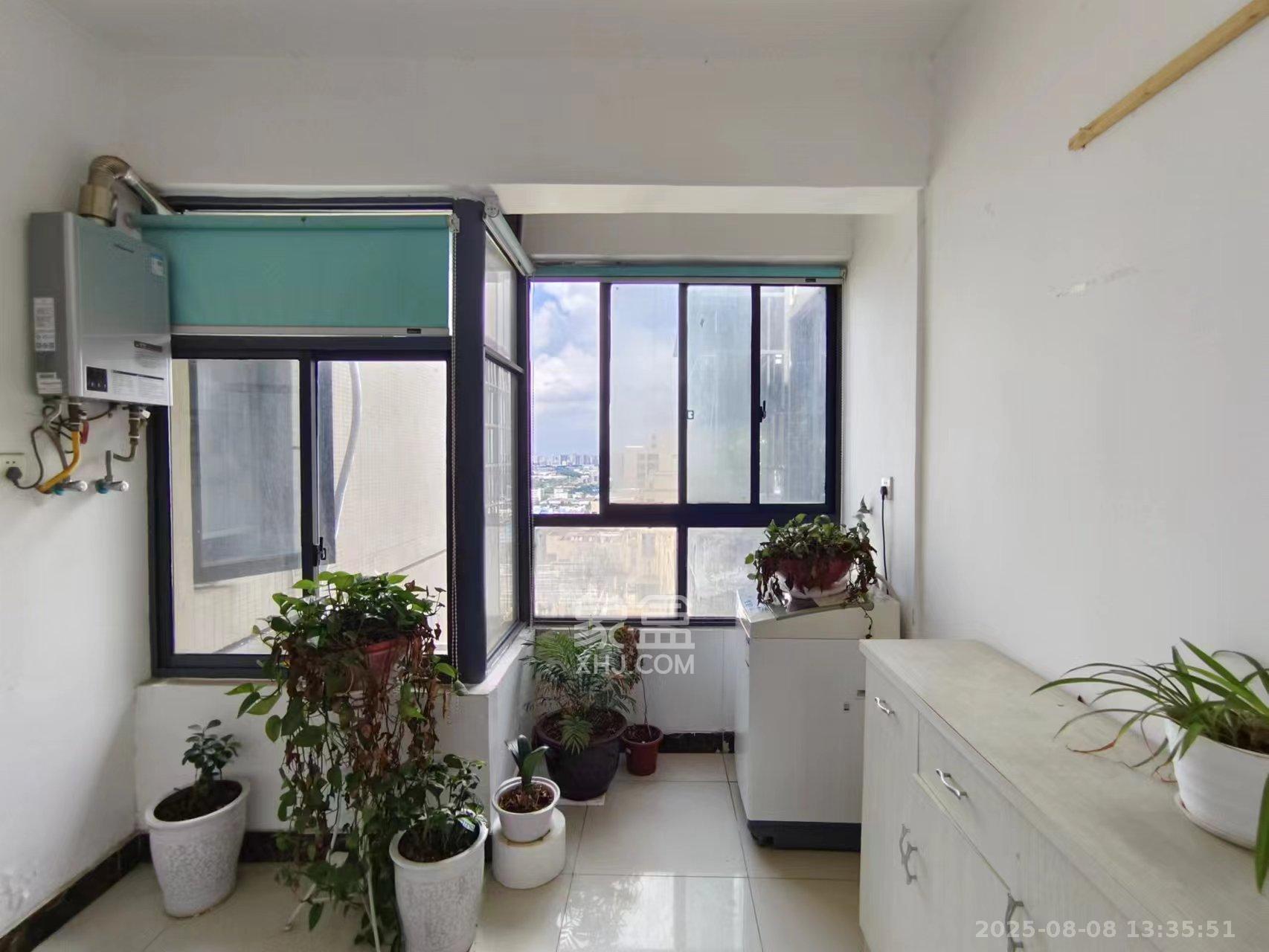 长房时代城 3室2厅1卫 2000.0元/月 长房时代城 3室2厅1卫 2000.0元/月室内图