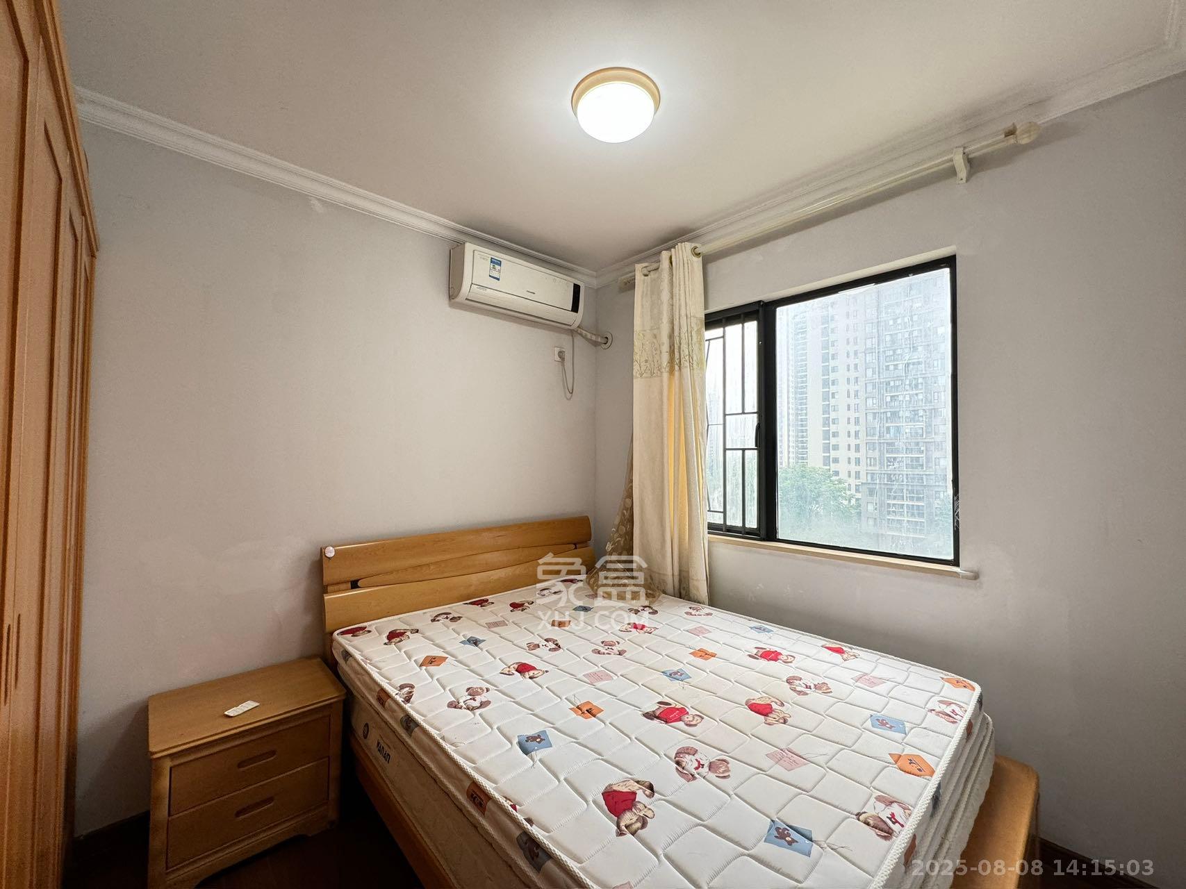 万科城  3室2厅1卫    2500.0元/月室内图