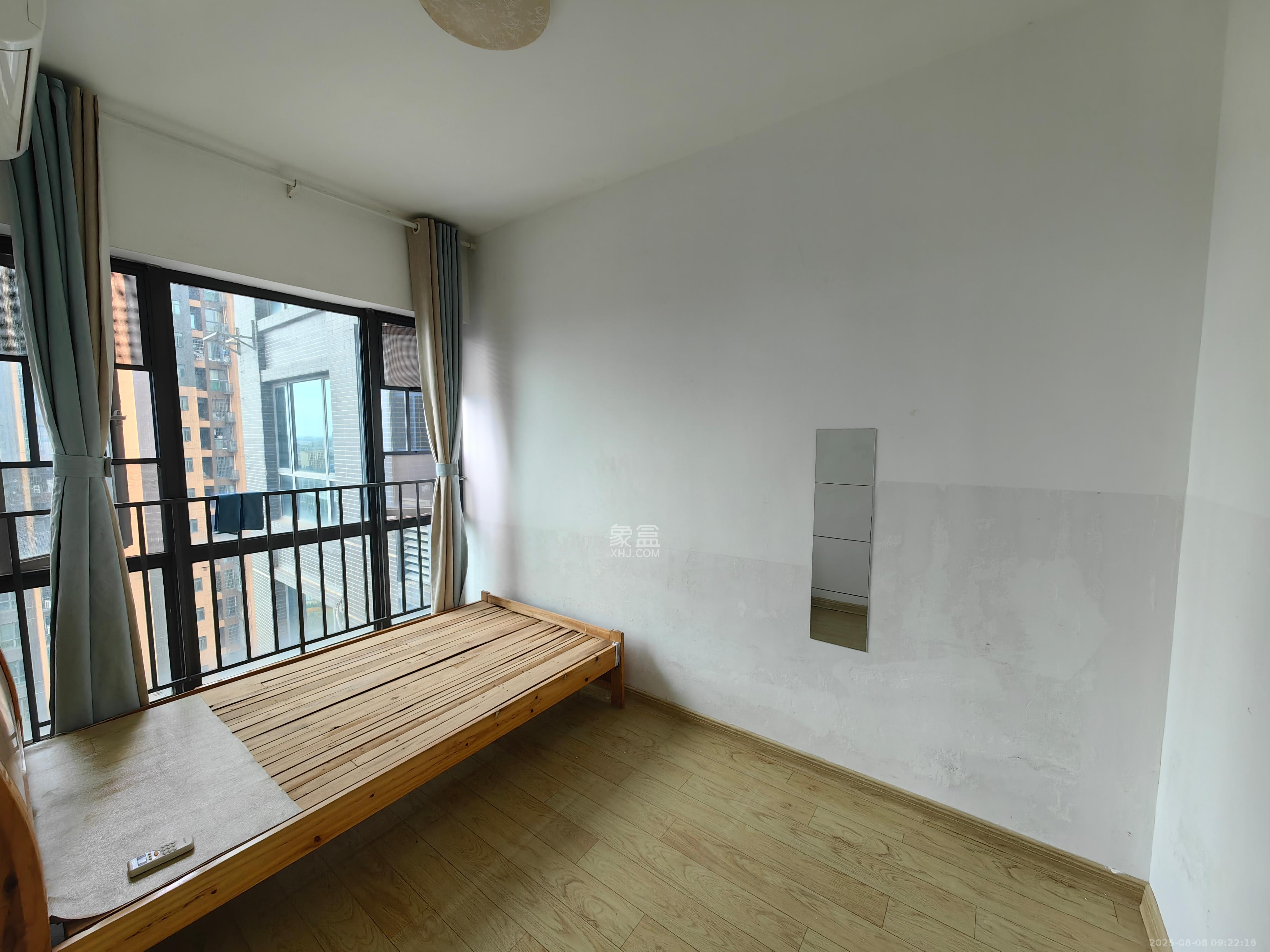 海伦春天 3室2厅1卫 1950.0元/月 海伦春天 3室2厅1卫 1950.0元/月室内图