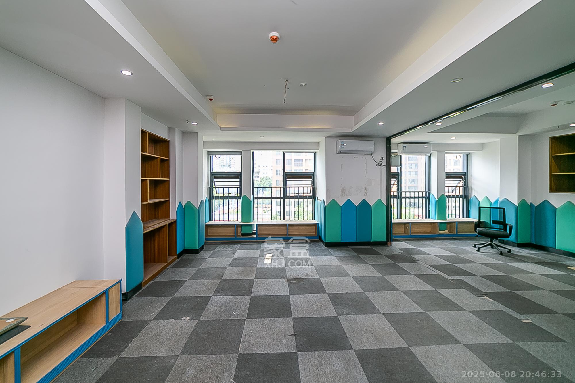 第六都（陆都小区）  1室1厅1卫    40.0万