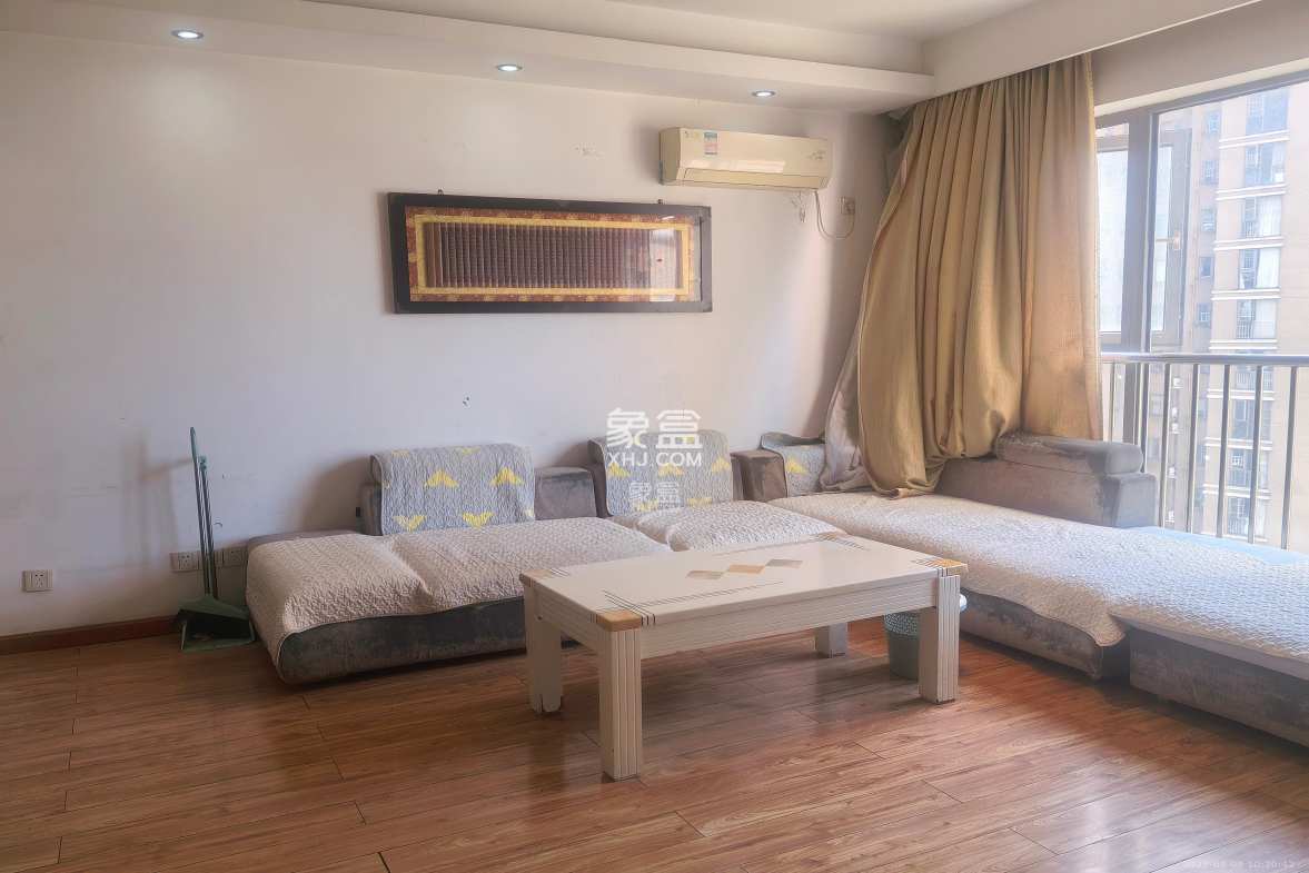 佳天瑞宁花园 2室1厅1卫 2400.0元/月 佳天瑞宁花园 2室1厅1卫 2400.0元/月室内图