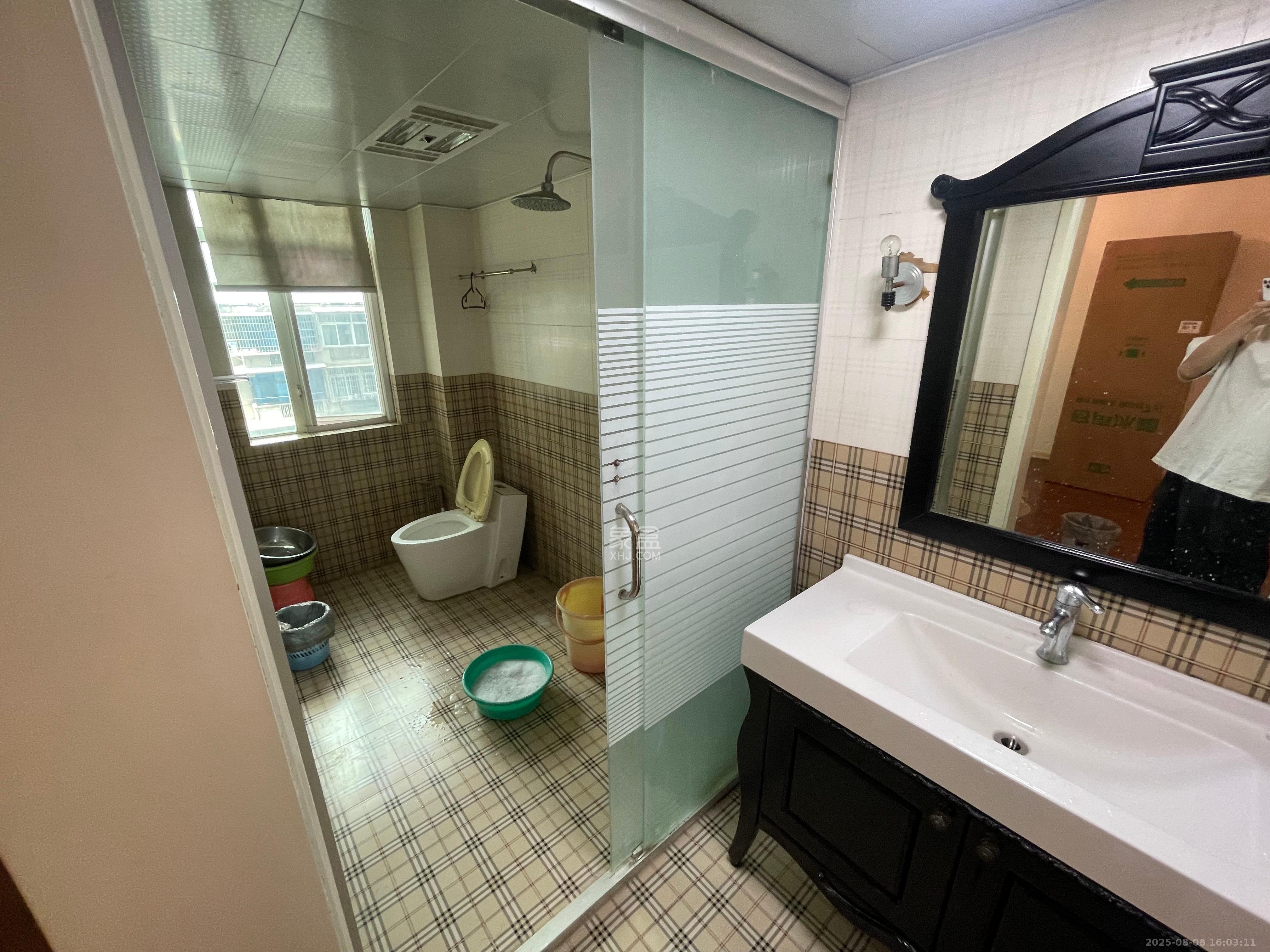 名都凯旋城 4室2厅2卫 3800.0元/月 名都凯旋城 4室2厅2卫 3800.0元/月室内图