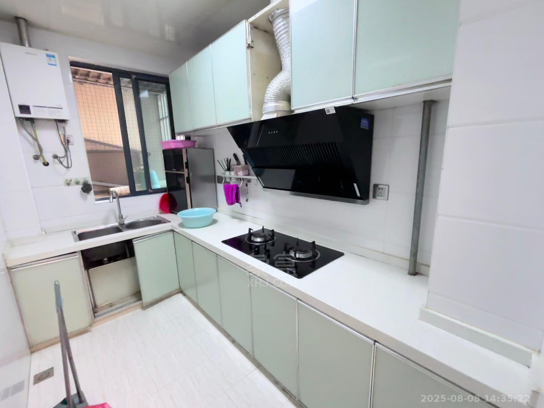 百江花园 2室2厅1卫 1300.00元/月 百江花园 2室2厅1卫 1300.00元/月室内图