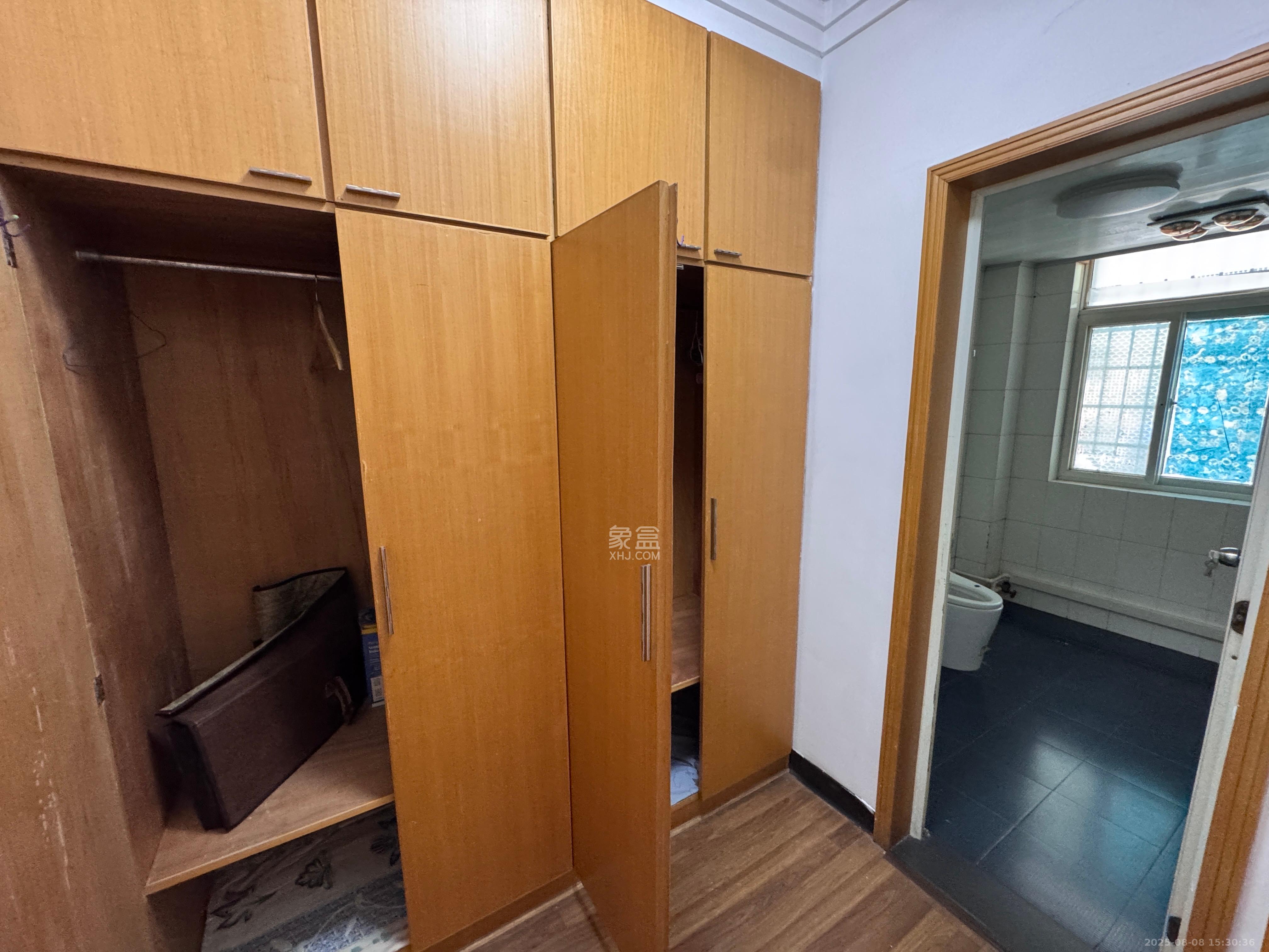 滨江美寓(滨江丽园)  3室2厅2卫    2000.0元/月 滨江美寓(滨江丽园)  3室2厅2卫    2000.0元/月室内图