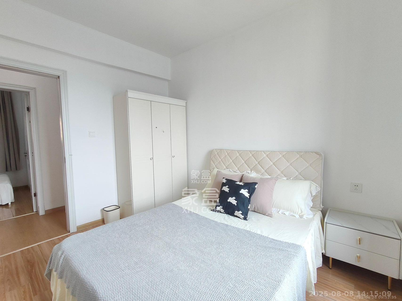 兰亭都荟（璟峰苑）  1室2厅1卫    3000.0元/月室内图