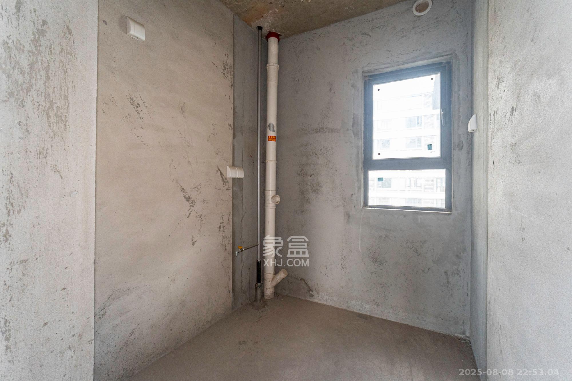 荣盛城 4室2厅2卫 98.0万 荣盛城 4室2厅2卫 98.0万厨房