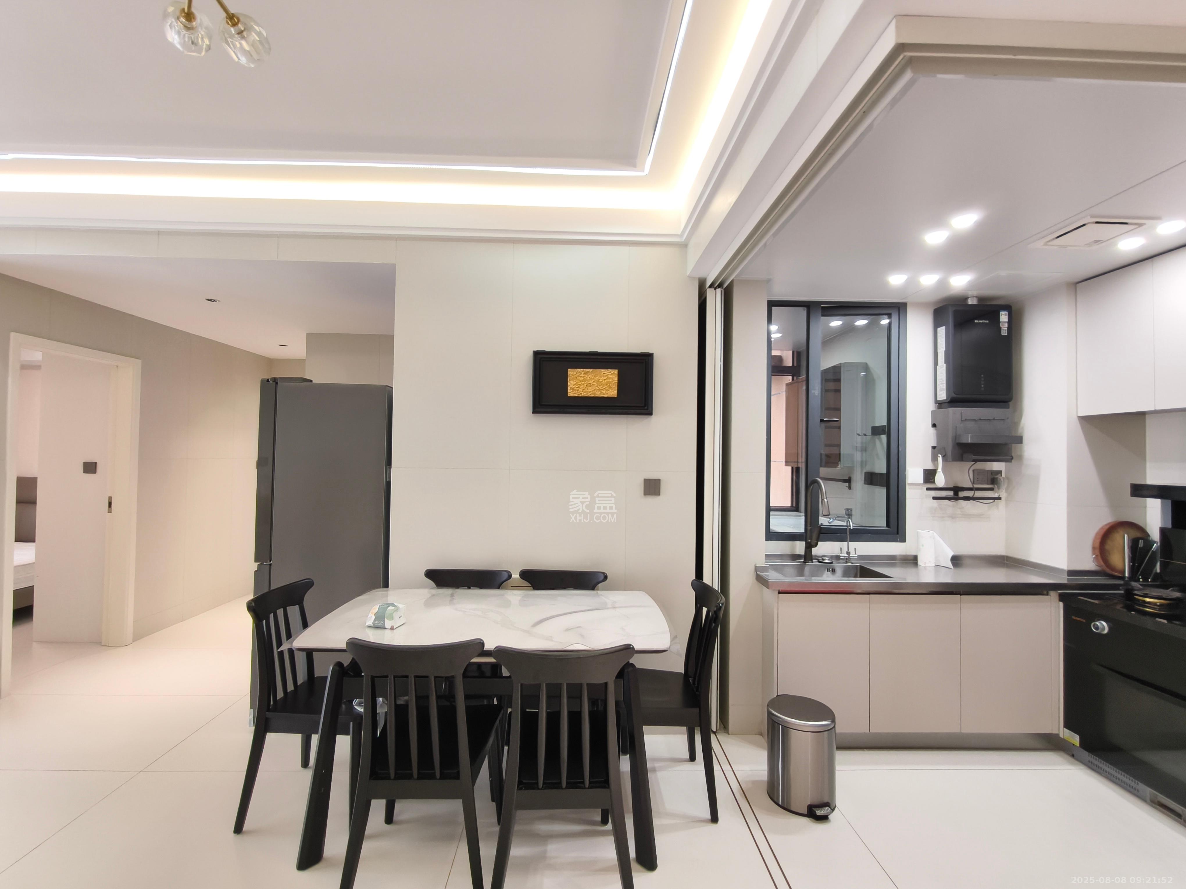 紫华郡 3室2厅2卫 2800.0元/月 紫华郡 3室2厅2卫 2800.0元/月室内图