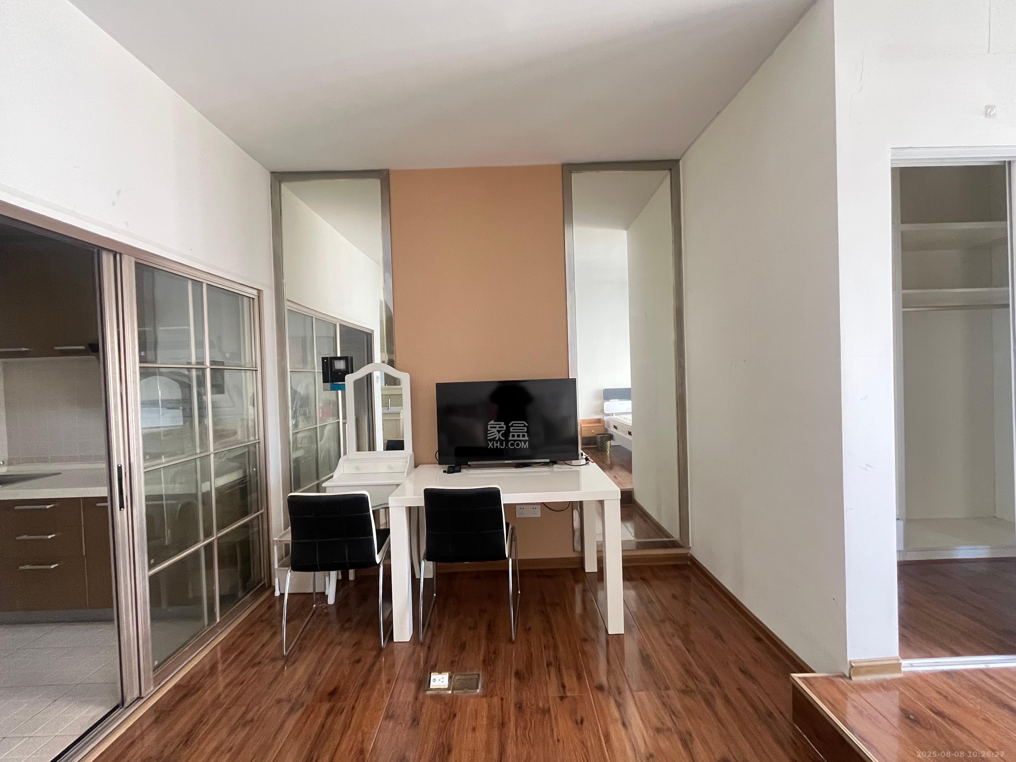 金土地第一湾 1室1厅1卫 2000.0元/月 金土地第一湾 1室1厅1卫 2000.0元/月室内图