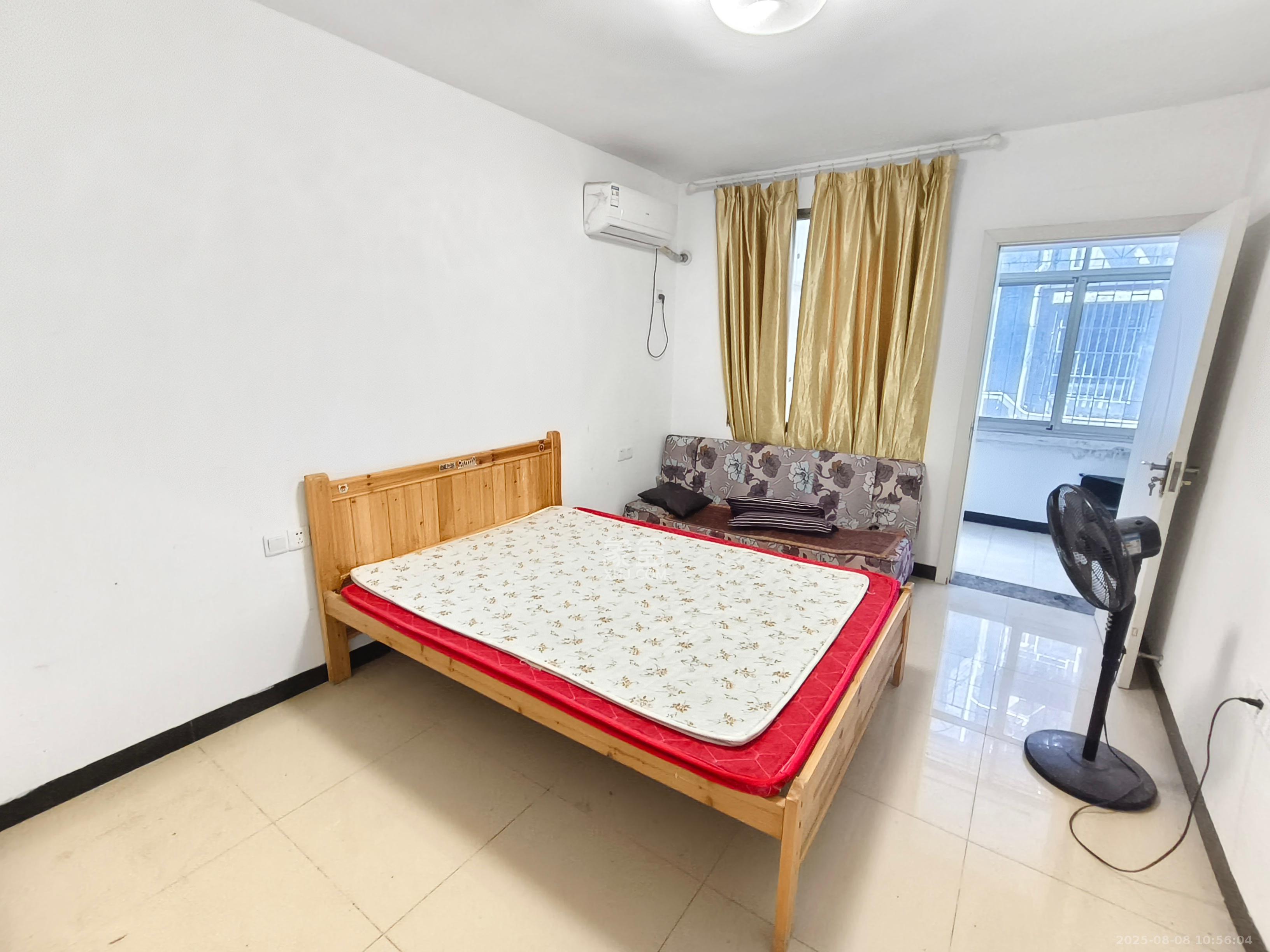 高正街散盘  1室0厅0卫    1800.0元/月 高正街散盘  1室0厅0卫    1800.0元/月室内图